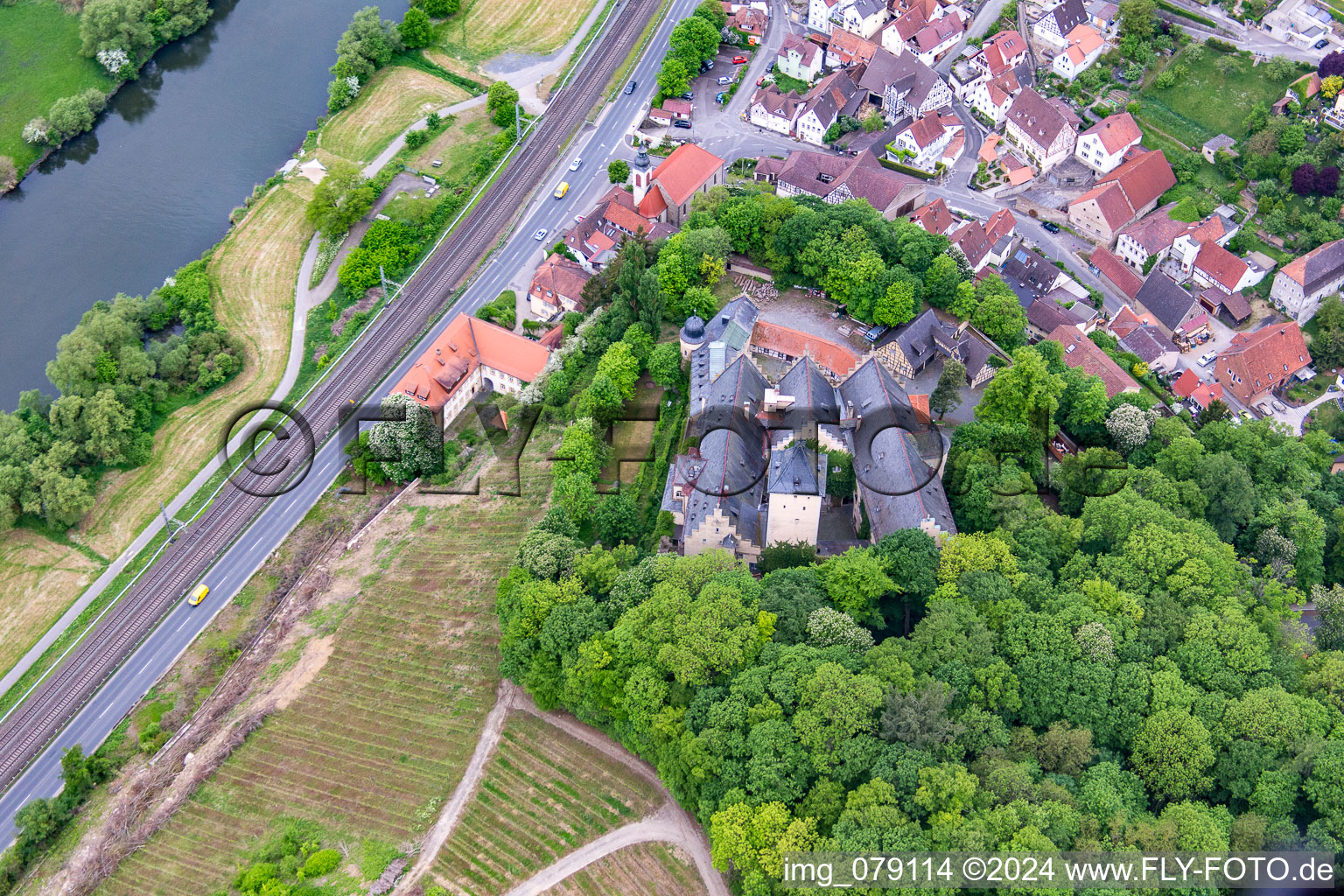 Vue oblique de Verrouiller Mainberg à le quartier Mainberg in Schonungen dans le département Bavière, Allemagne