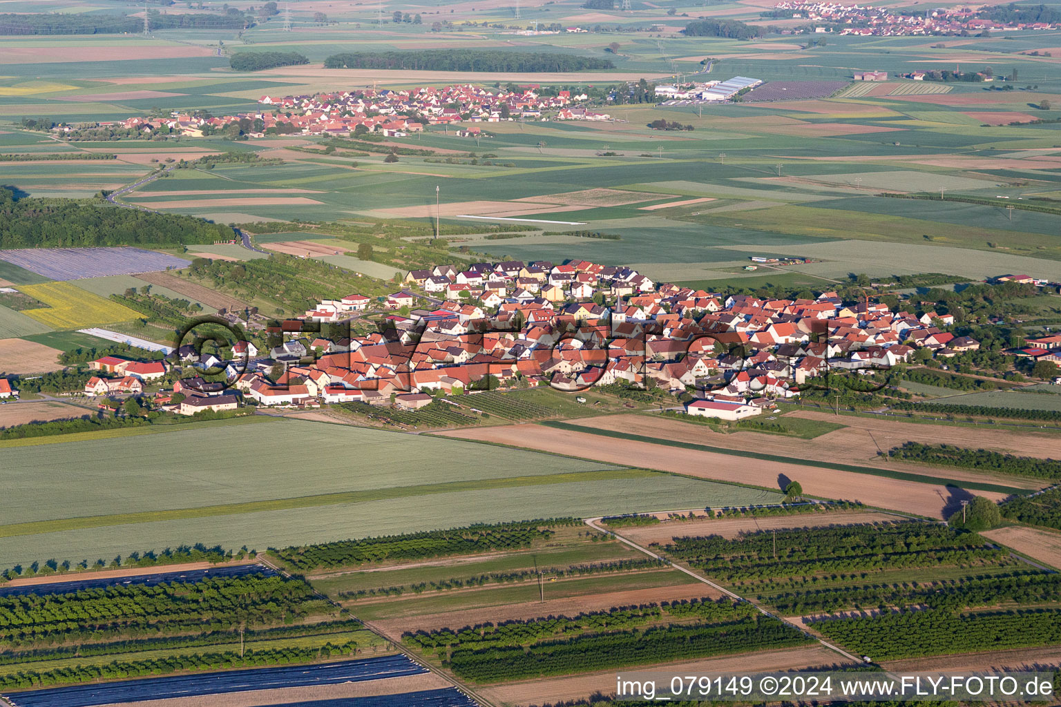 Vue aérienne de Quartier Theilheim in Waigolshausen dans le département Bavière, Allemagne