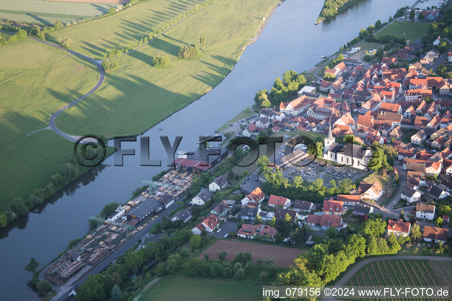 Vue oblique de Wipfeld dans le département Bavière, Allemagne