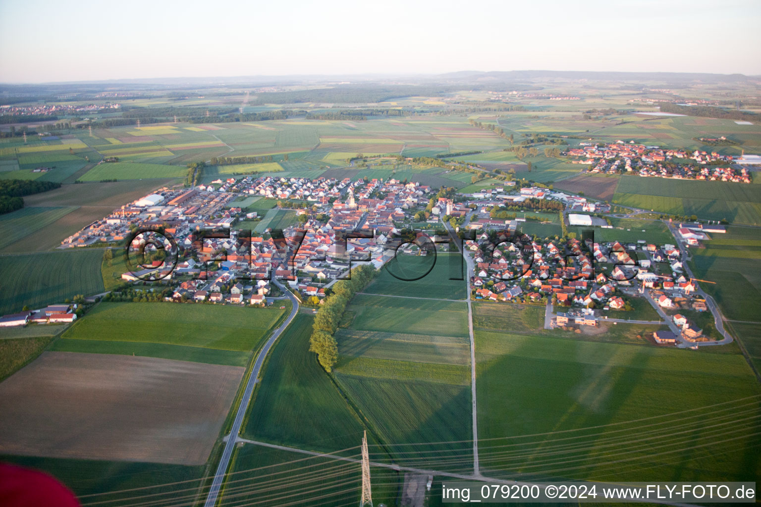 Image drone de Kolitzheim dans le département Bavière, Allemagne