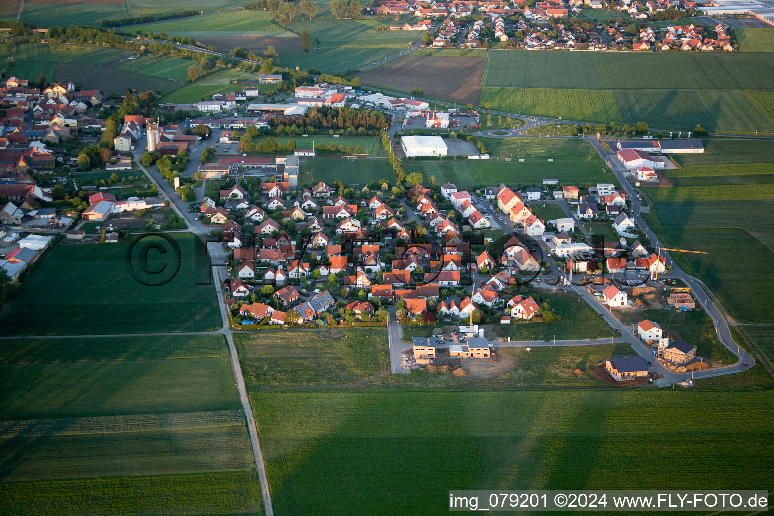 Kolitzheim dans le département Bavière, Allemagne du point de vue du drone