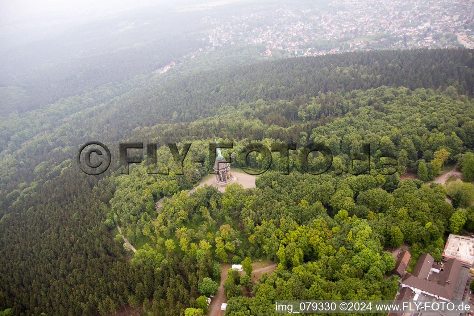 Photographie aérienne de Monument Hermann à Detmold dans le département Rhénanie du Nord-Westphalie, Allemagne