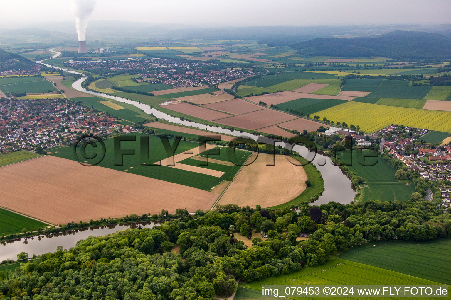 Vue aérienne de Weserbogen à Hameln dans le département Basse-Saxe, Allemagne