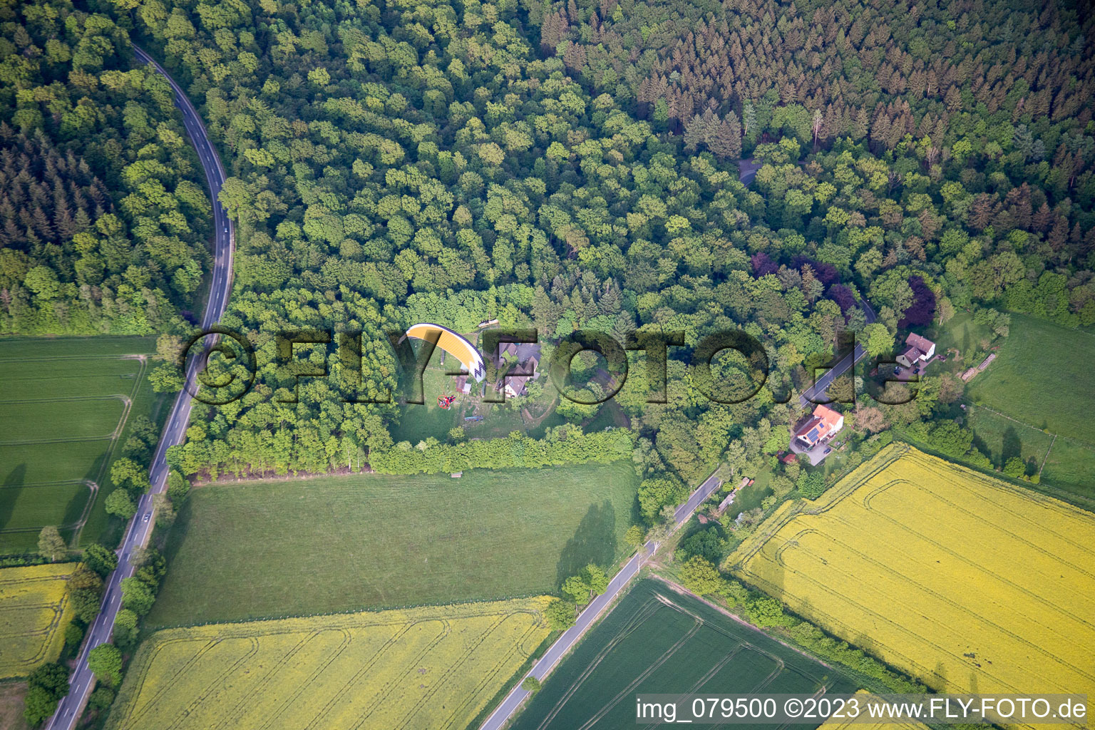 Vue aérienne de Amelith dans le département Basse-Saxe, Allemagne