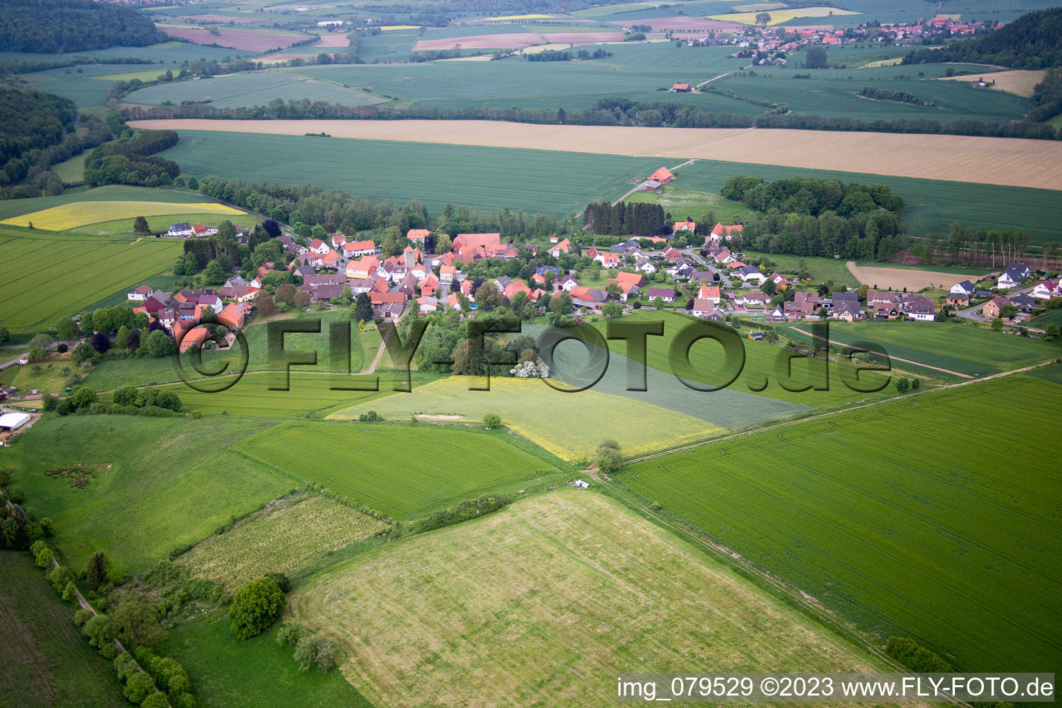 Vue aérienne de Aire d'atterrissage pour les personnes sans hélice ? à Eberhausen dans le département Basse-Saxe, Allemagne