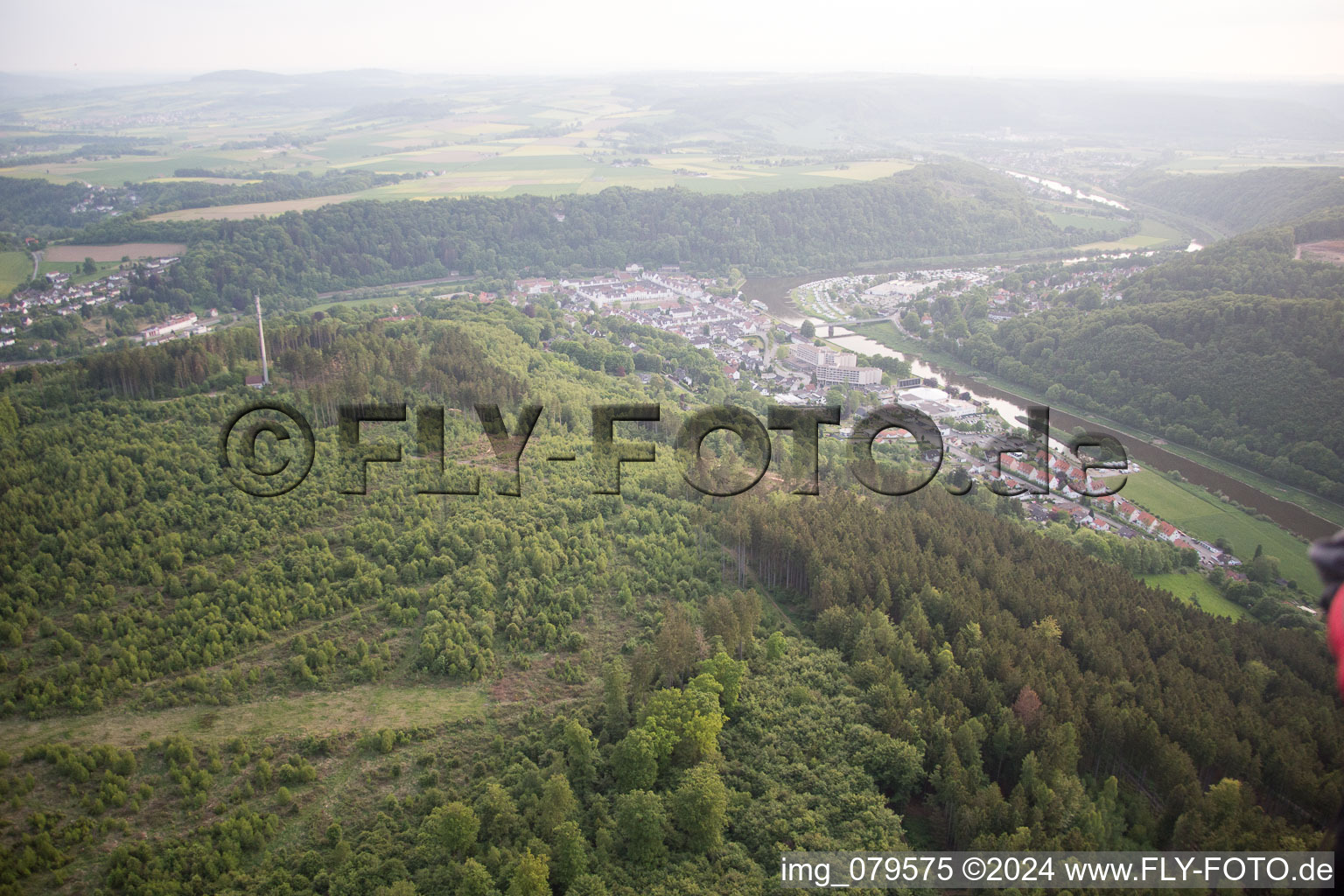 Vue aérienne de Bad Karlshafen dans le département Hesse, Allemagne