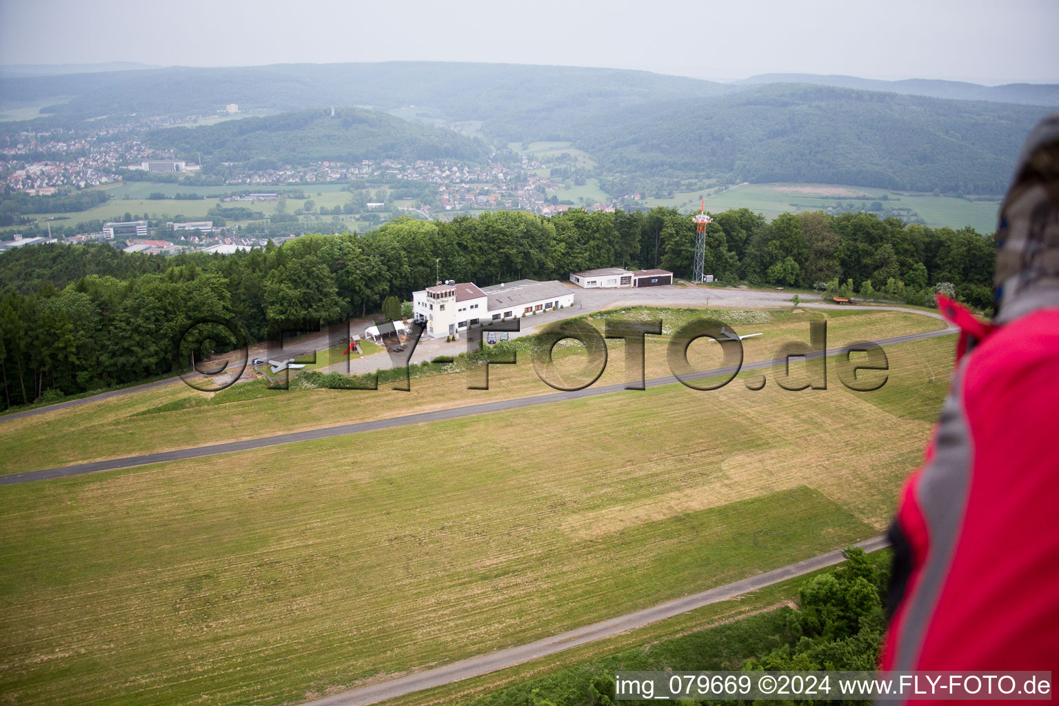 Vue aérienne de Aérodrome à Bad Pyrmont dans le département Basse-Saxe, Allemagne