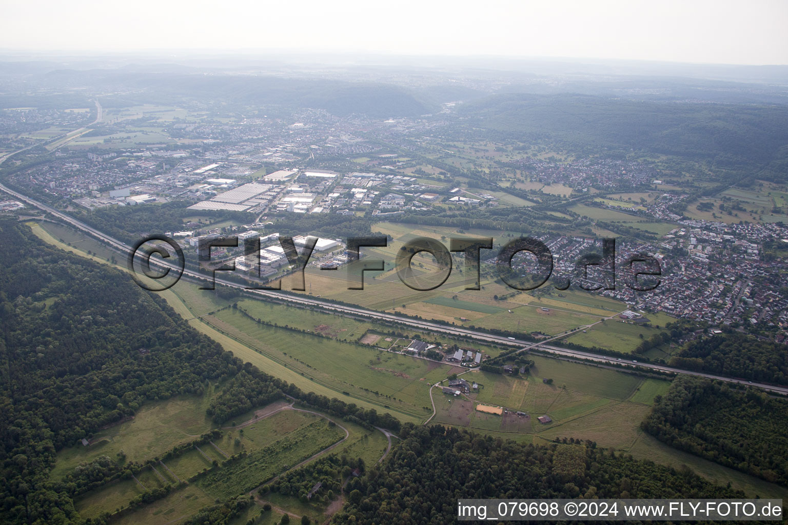 Vue aérienne de Quartier Bruchhausen in Ettlingen dans le département Bade-Wurtemberg, Allemagne