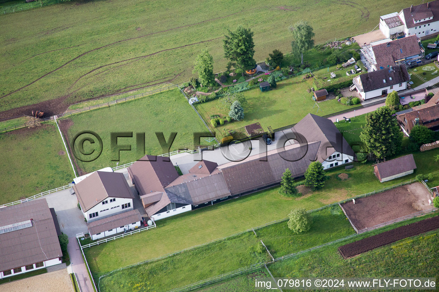 Image drone de Goujon Dobel à Dobel dans le département Bade-Wurtemberg, Allemagne