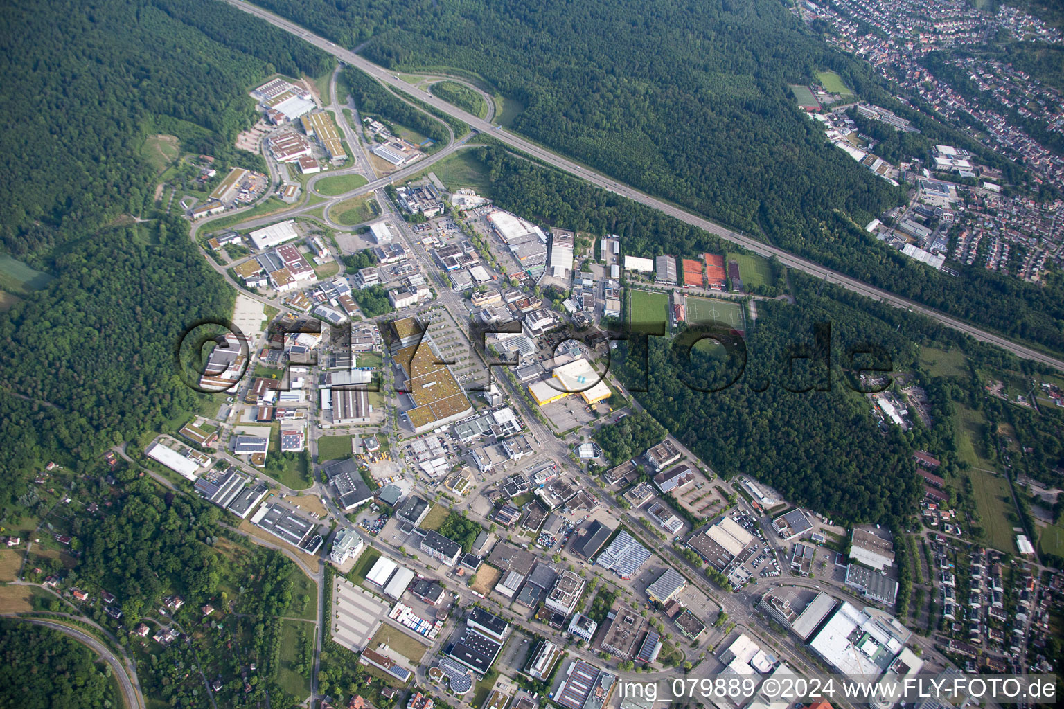 Vue d'oiseau de Pforzheim dans le département Bade-Wurtemberg, Allemagne