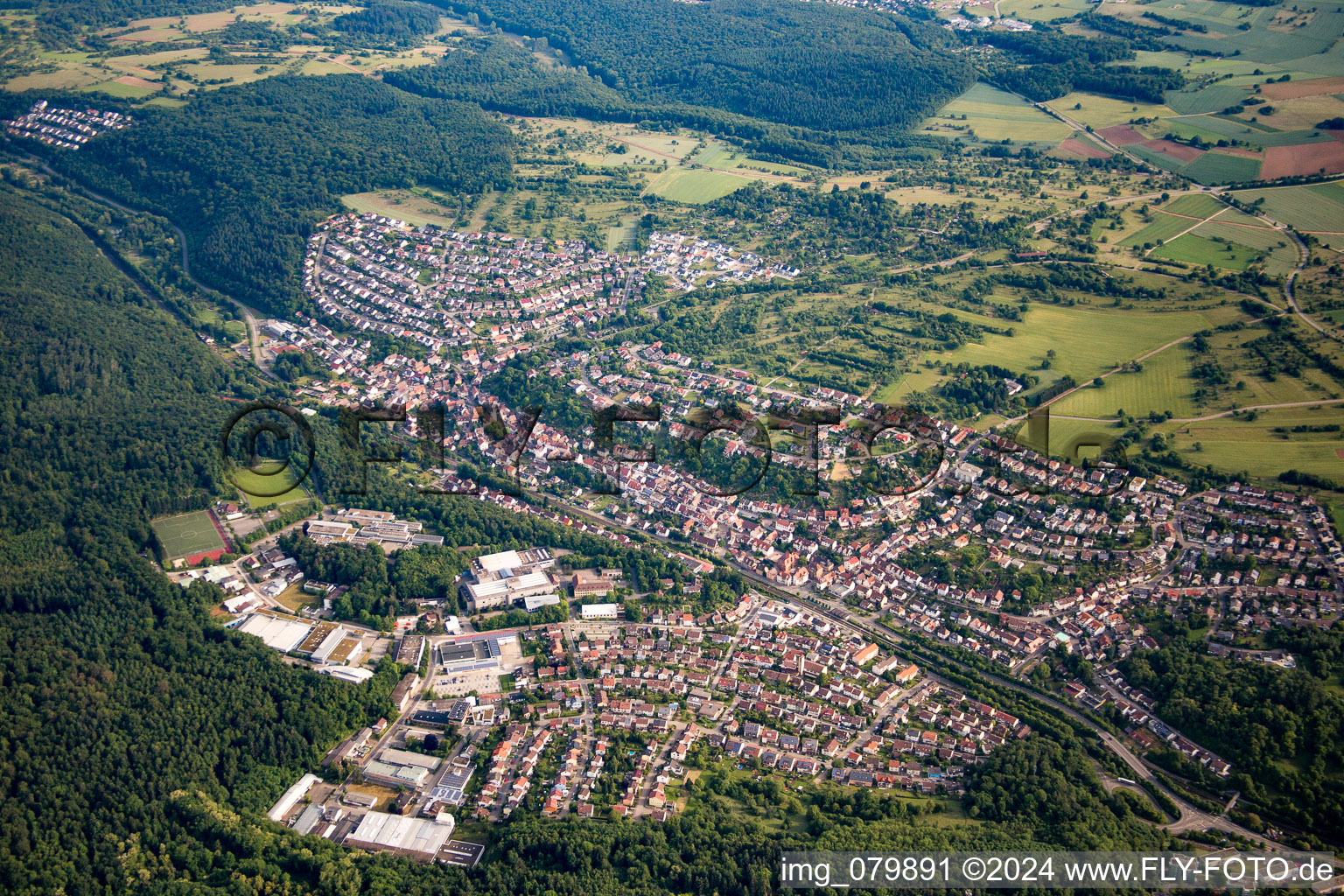 Enregistrement par drone de Pforzheim dans le département Bade-Wurtemberg, Allemagne