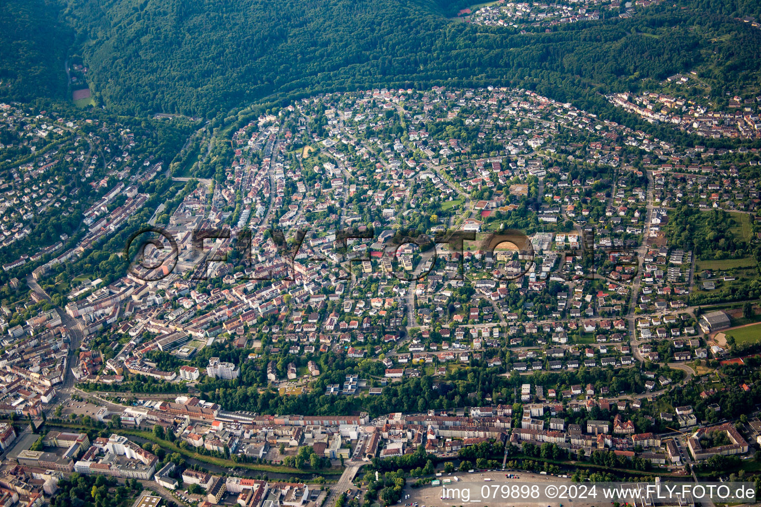 Vue aérienne de Pforzheim dans le département Bade-Wurtemberg, Allemagne