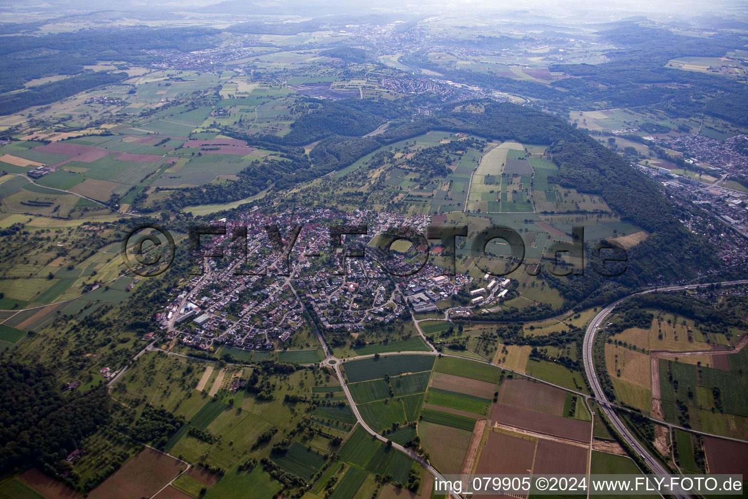 Vue aérienne de Kieselbronn dans le département Bade-Wurtemberg, Allemagne