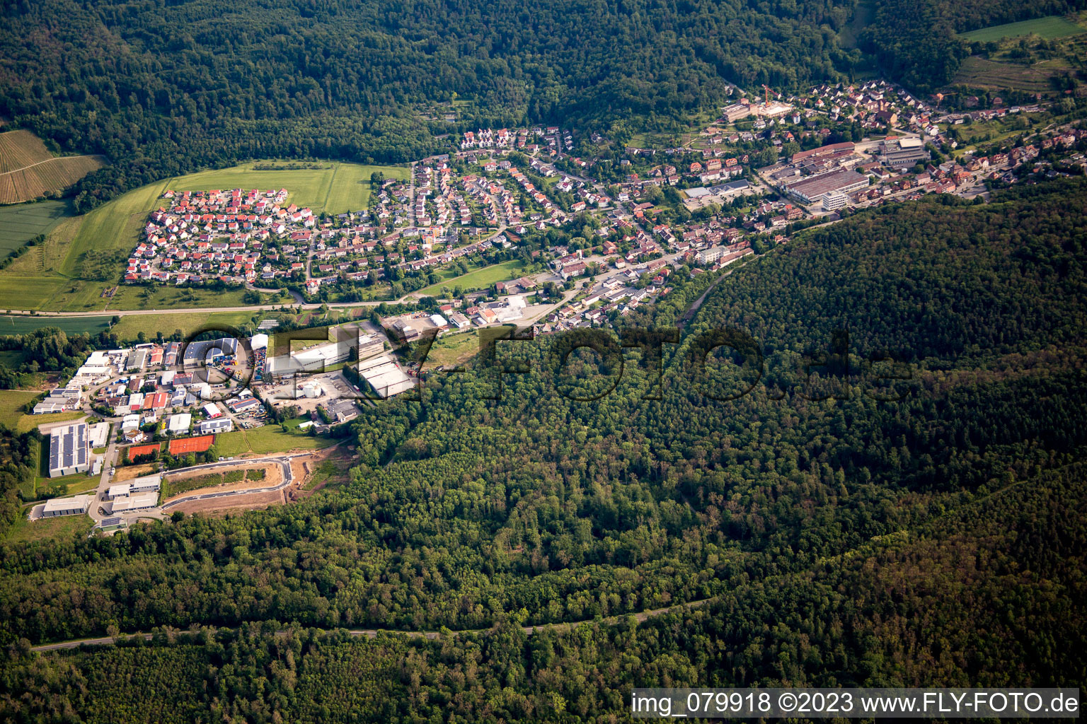 Vue aérienne de Maulbronn dans le département Bade-Wurtemberg, Allemagne