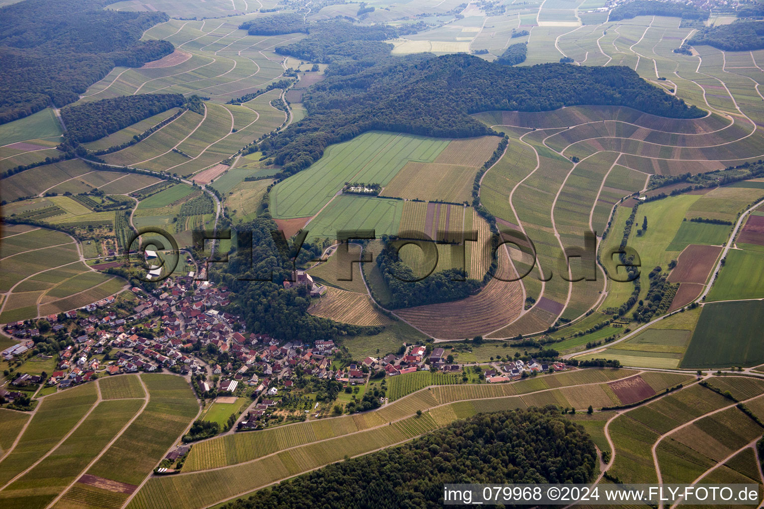 Vue aérienne de Dans le quartier Neipperg à Brackenheim à Neipperg dans le département Bade-Wurtemberg, Allemagne