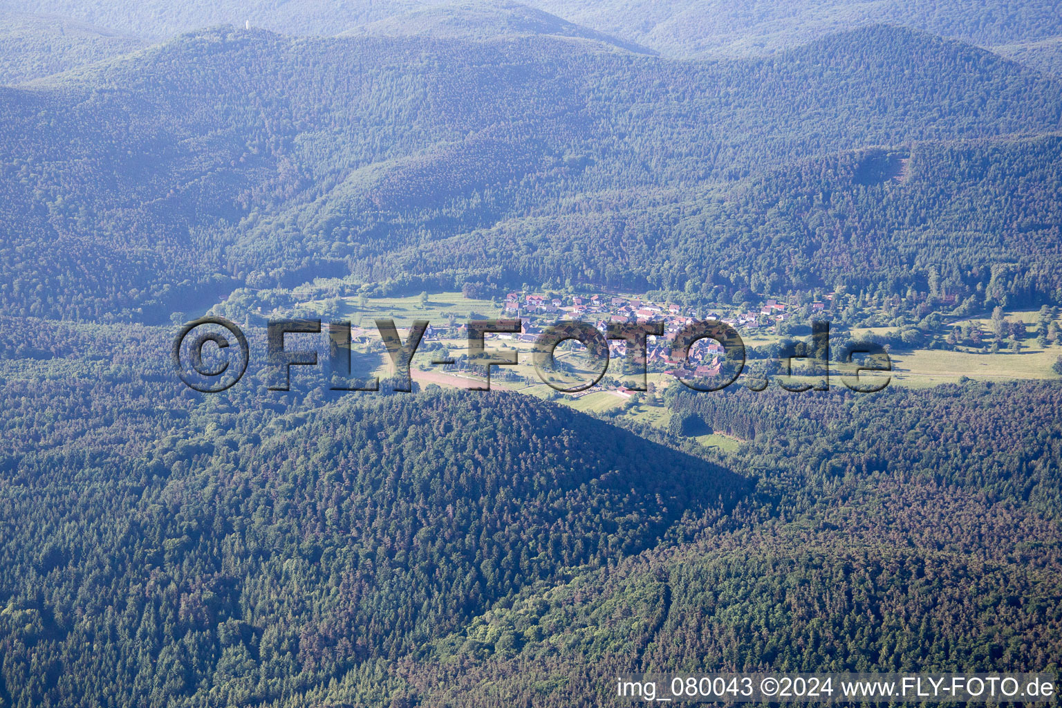 Böllenborn dans le département Rhénanie-Palatinat, Allemagne du point de vue du drone