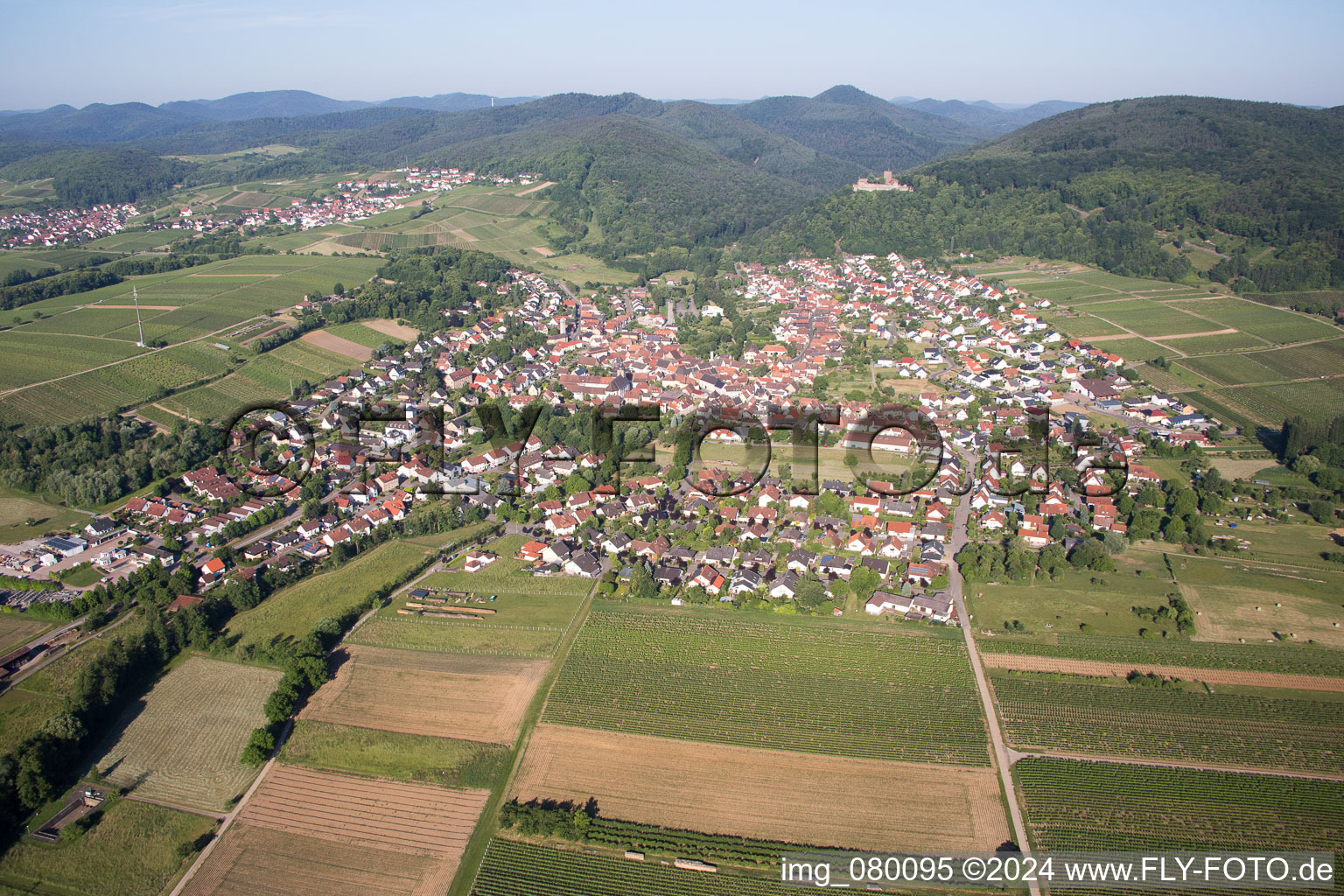 Klingenmünster dans le département Rhénanie-Palatinat, Allemagne vue du ciel