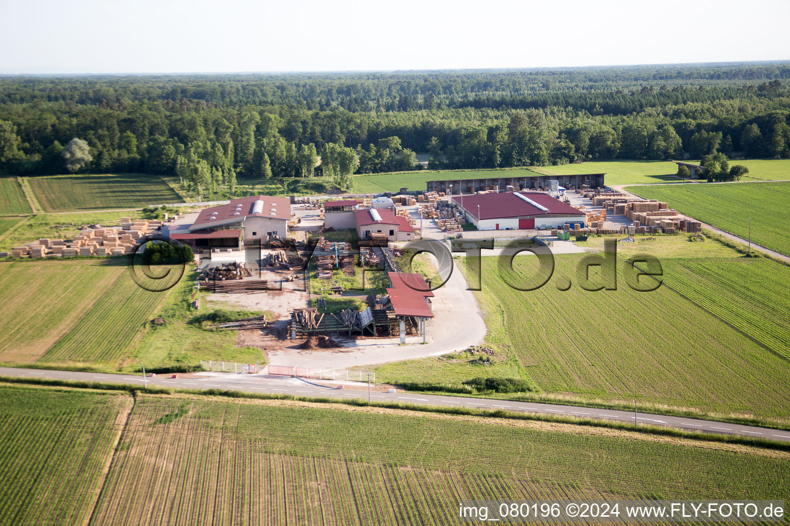 Vue oblique de Niederrœdern dans le département Bas Rhin, France