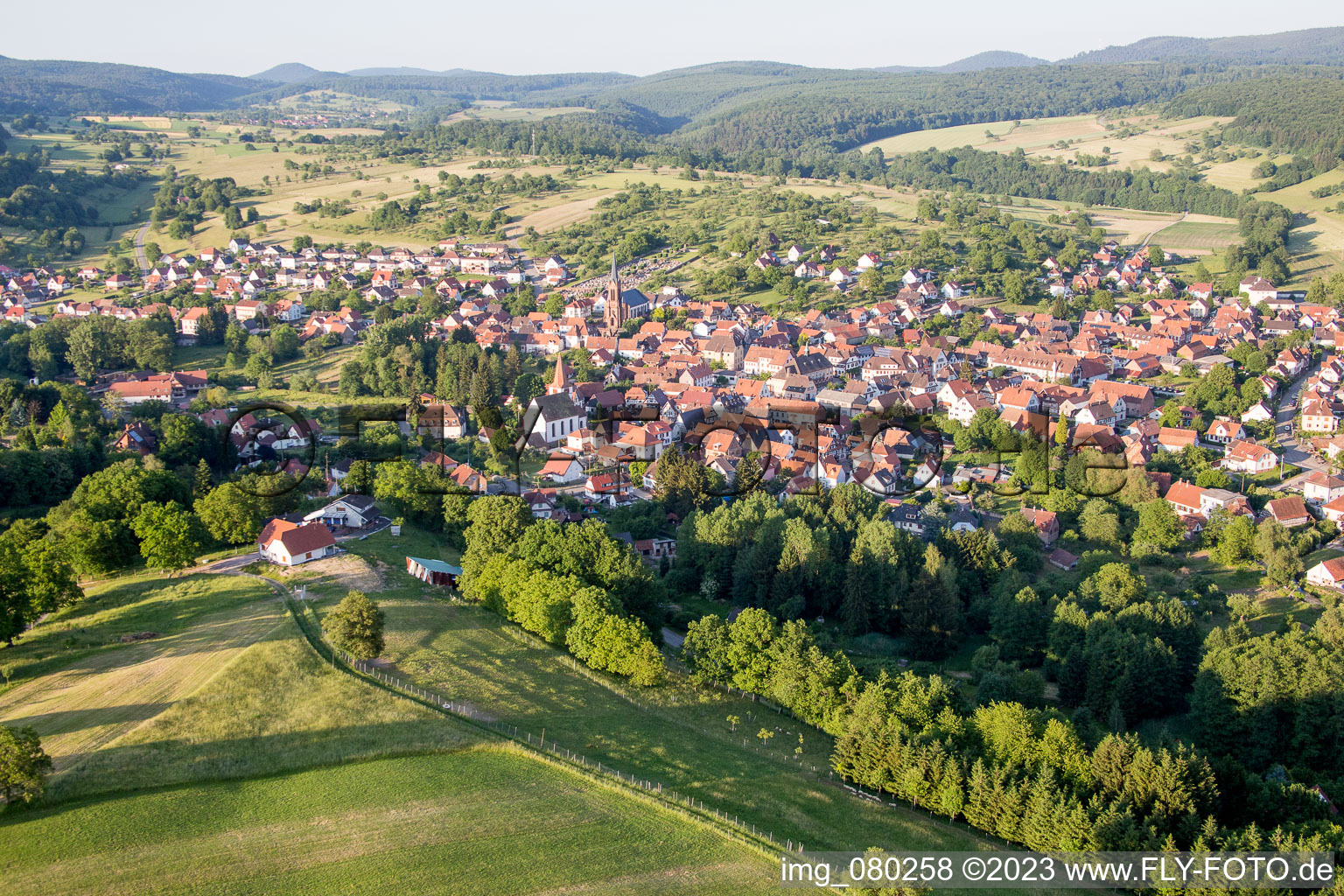 Lembach dans le département Bas Rhin, France d'un drone