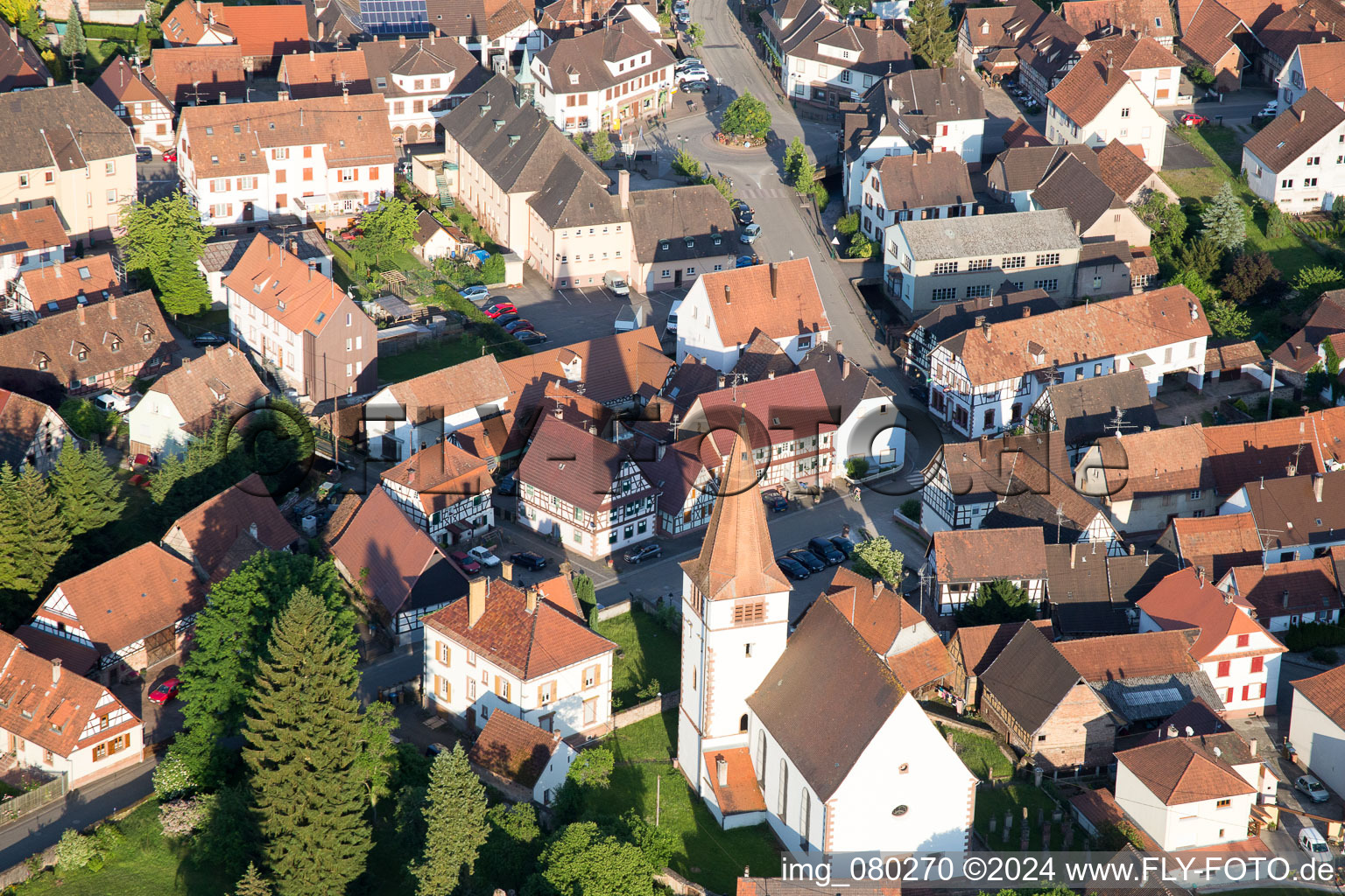 Lembach dans le département Bas Rhin, France depuis l'avion