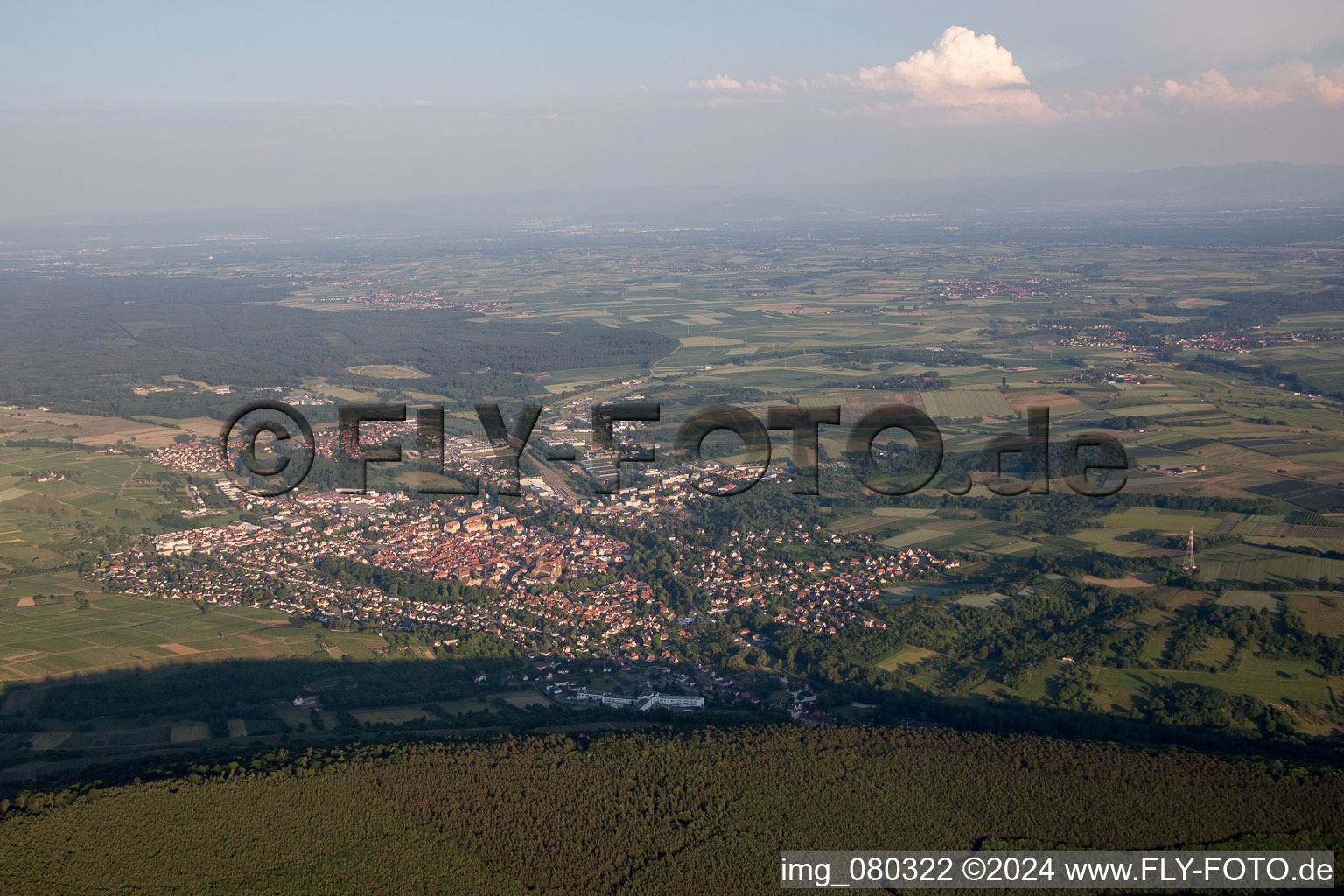 Vue aérienne de Wissembourg dans le département Bas Rhin, France