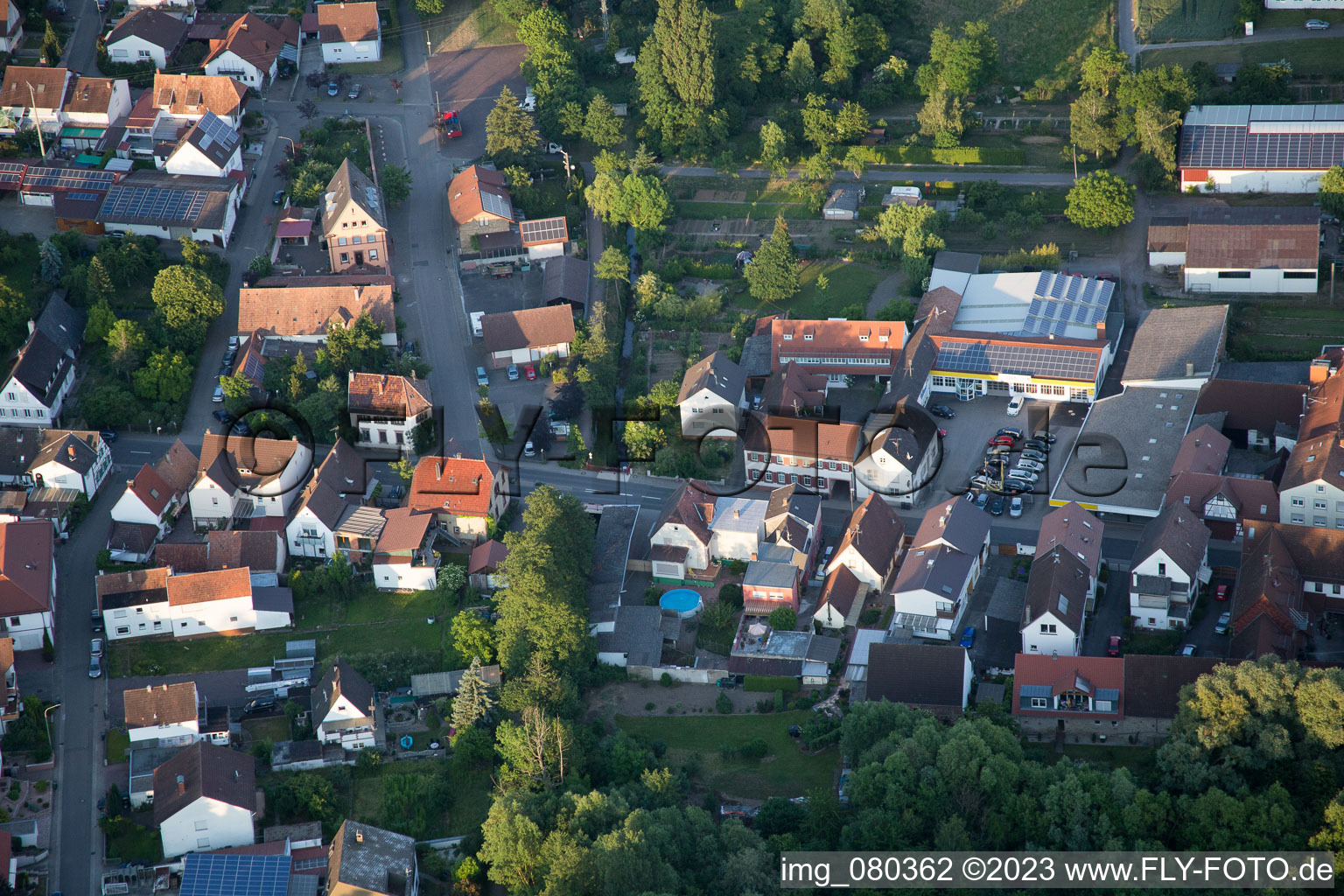 Quartier Ingenheim in Billigheim-Ingenheim dans le département Rhénanie-Palatinat, Allemagne vue d'en haut
