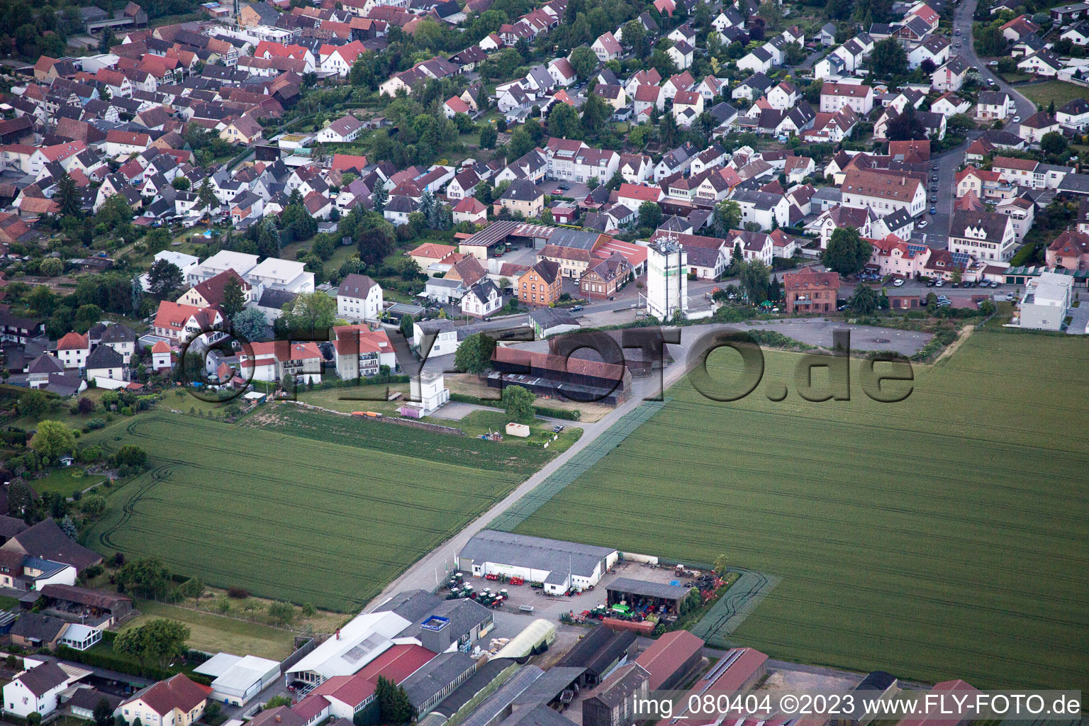 Vue d'oiseau de Quartier Herxheim in Herxheim bei Landau dans le département Rhénanie-Palatinat, Allemagne