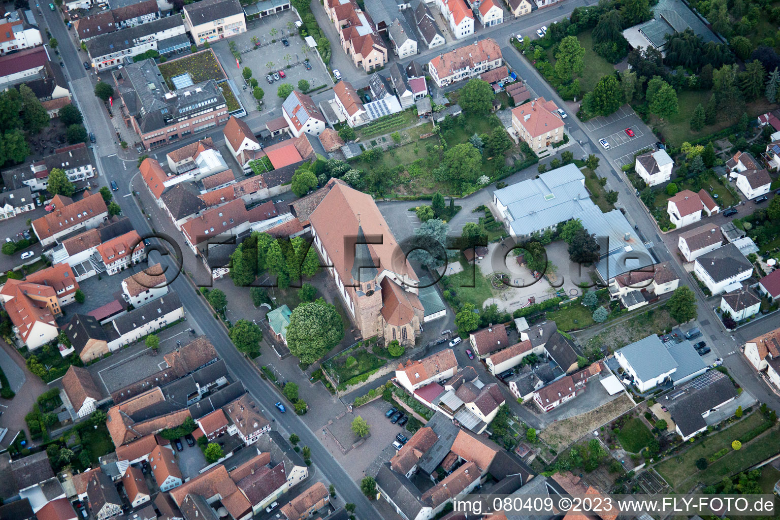 Quartier Herxheim in Herxheim bei Landau dans le département Rhénanie-Palatinat, Allemagne d'un drone