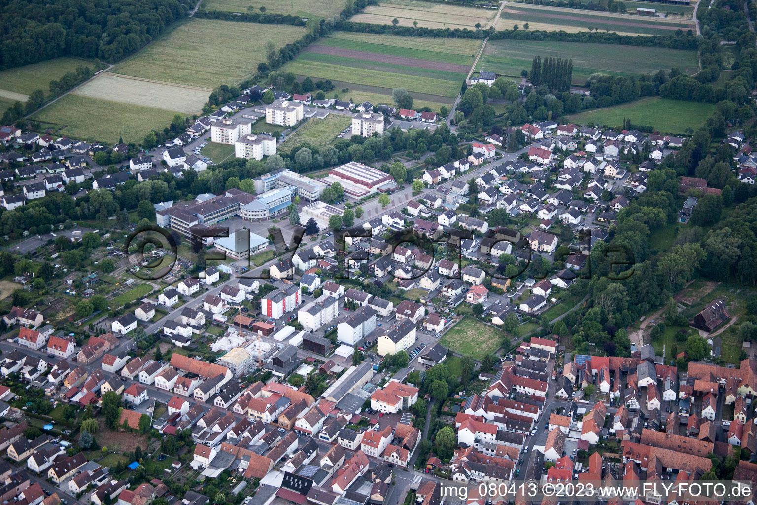 Vue oblique de Quartier Herxheim in Herxheim bei Landau dans le département Rhénanie-Palatinat, Allemagne