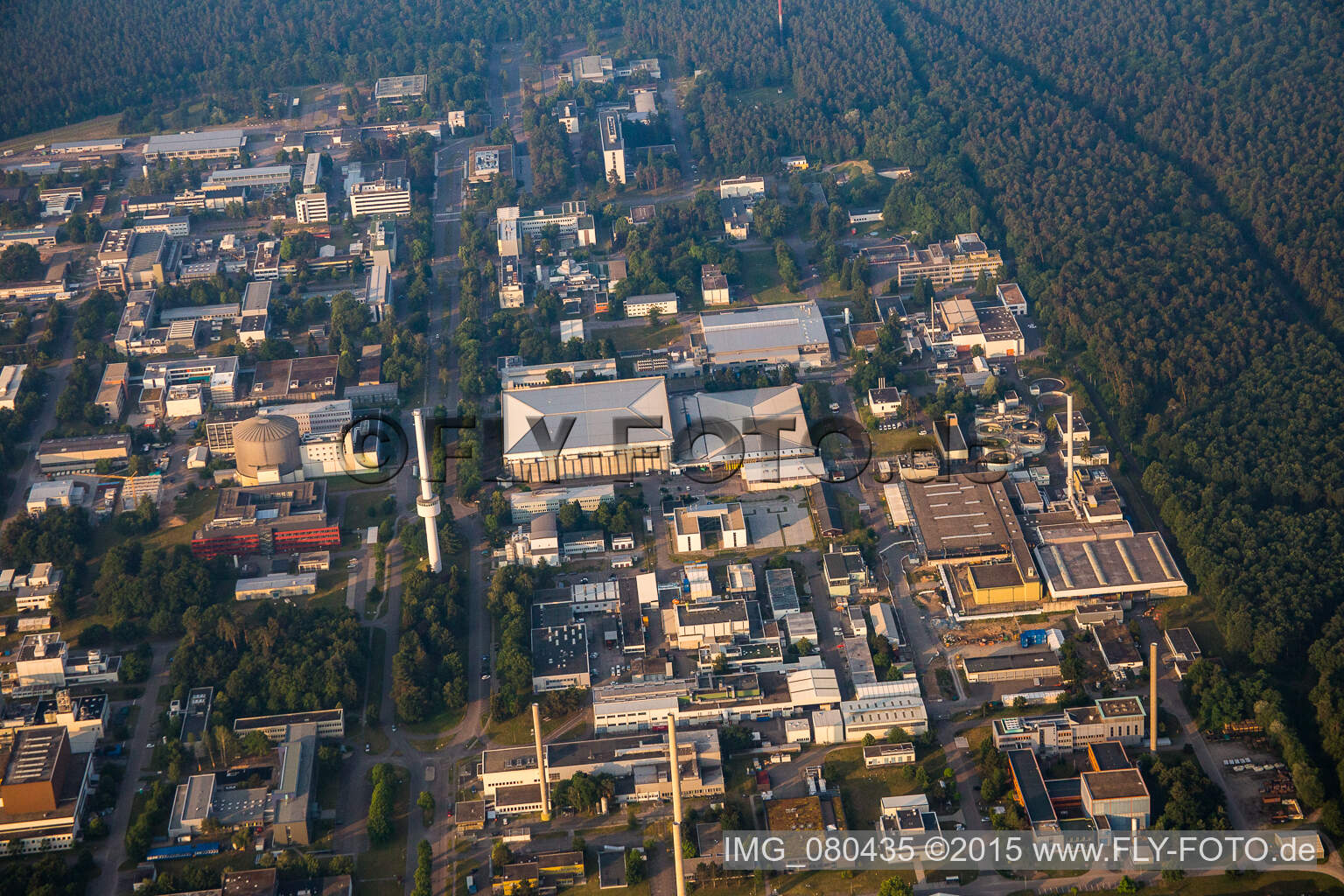 Photographie aérienne de KIT Campus Nord à le quartier Leopoldshafen in Eggenstein-Leopoldshafen dans le département Bade-Wurtemberg, Allemagne