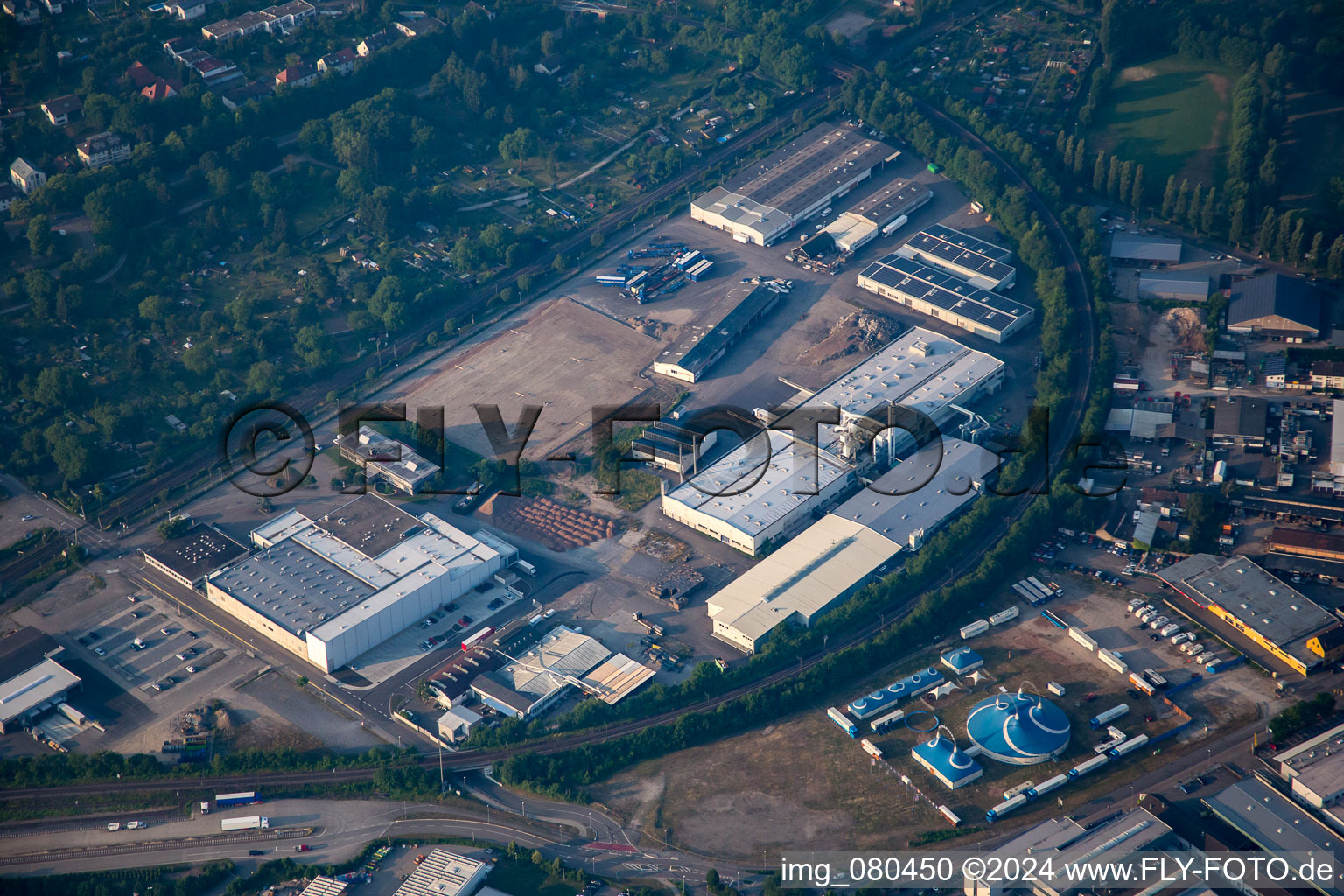 Vue aérienne de Zone industrielle de Hardtgraben à Bruchsal dans le département Bade-Wurtemberg, Allemagne