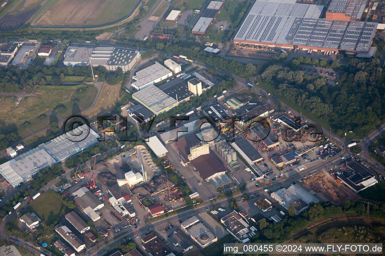 Vue aérienne de Atelier de carrosserie Meisel à Bruchsal dans le département Bade-Wurtemberg, Allemagne