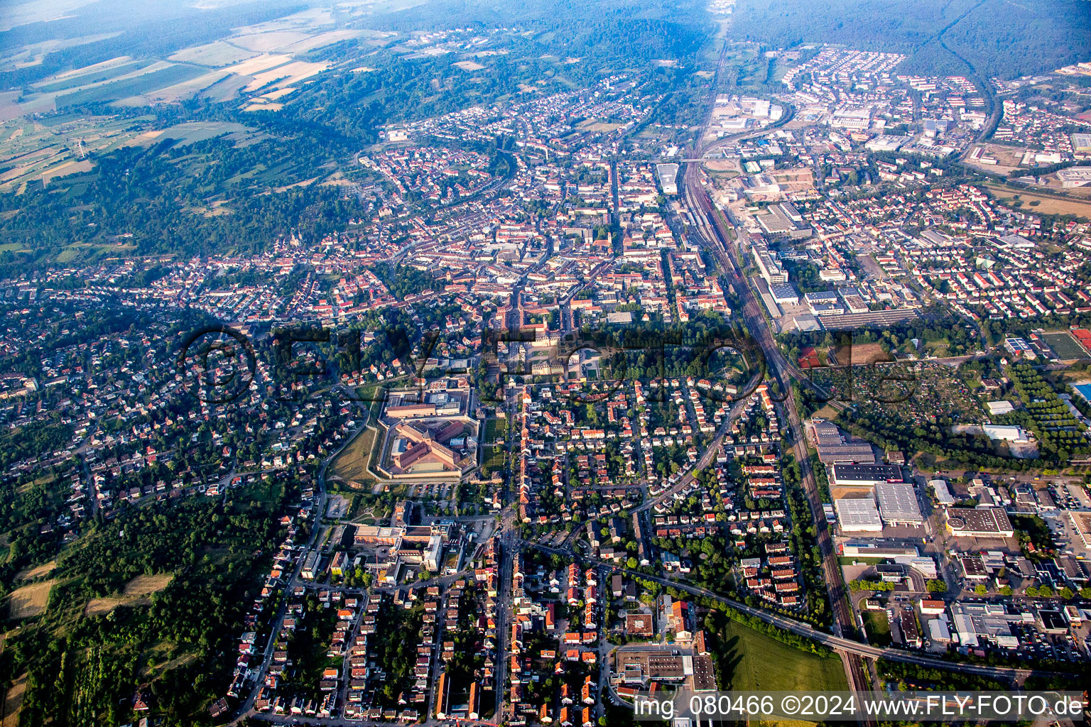 Vue aérienne de Du nord à Bruchsal dans le département Bade-Wurtemberg, Allemagne