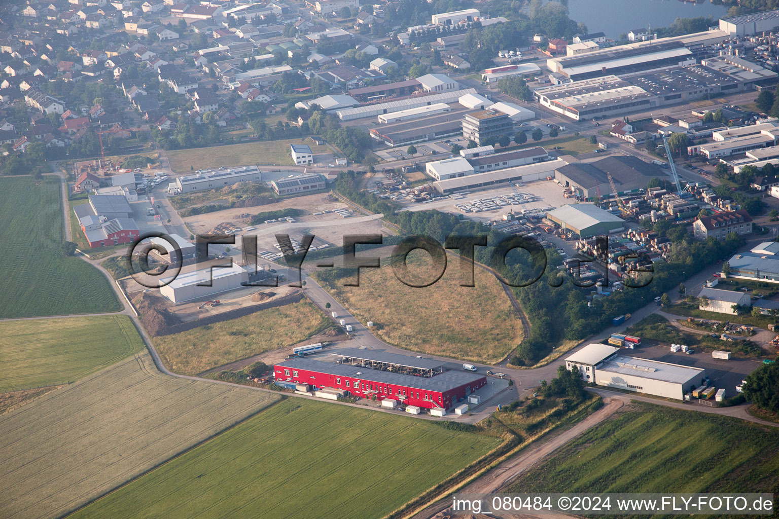 Enregistrement par drone de Forst dans le département Bade-Wurtemberg, Allemagne