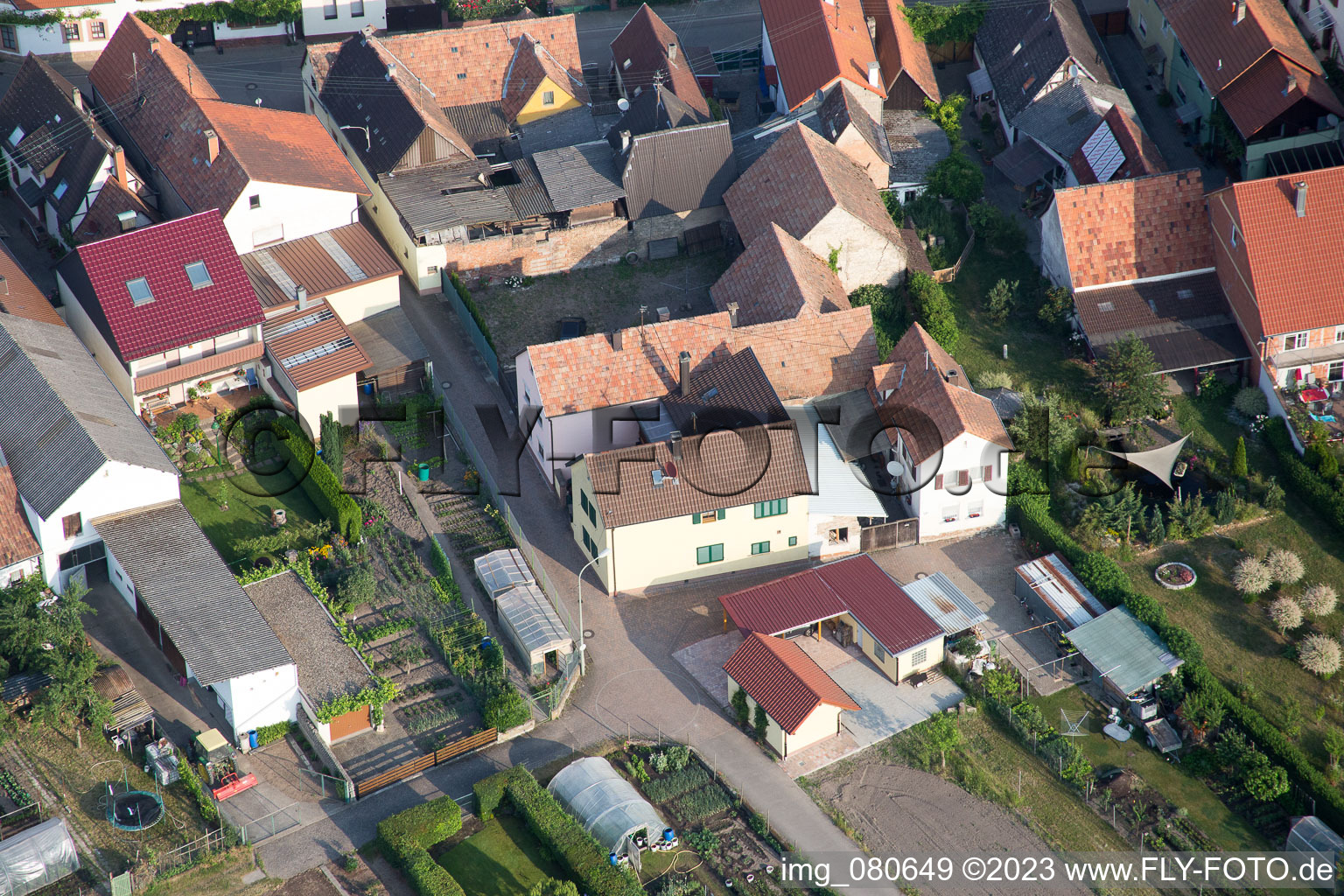 Vue oblique de Zeiskam dans le département Rhénanie-Palatinat, Allemagne