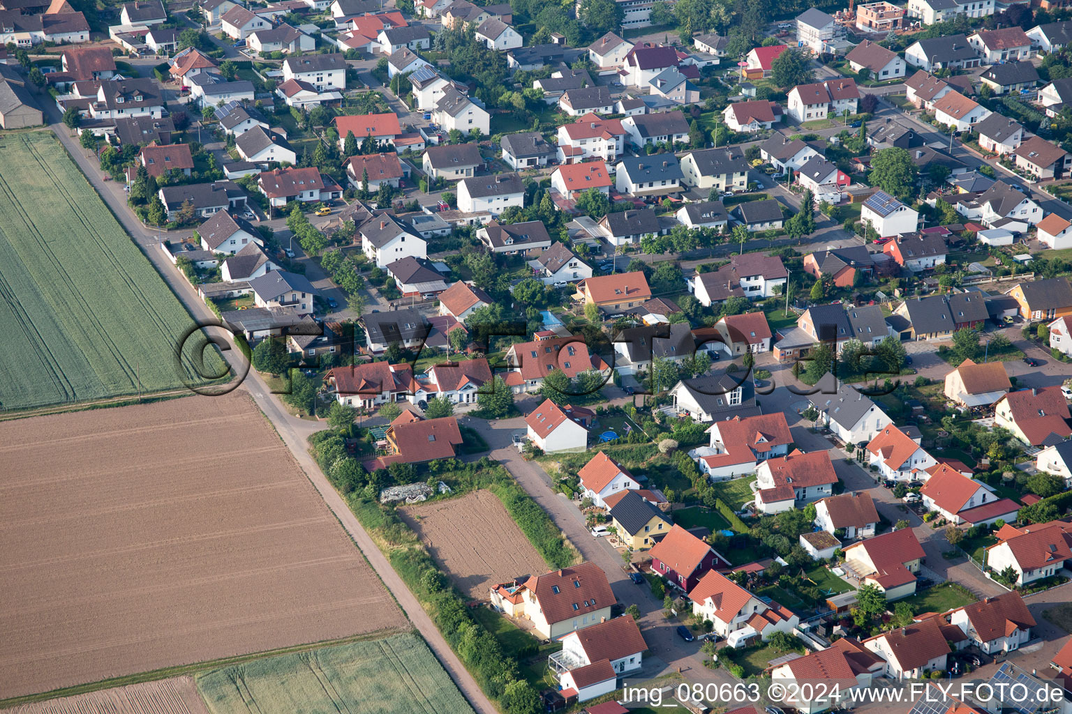 Vue oblique de Quartier Ottersheim in Ottersheim bei Landau dans le département Rhénanie-Palatinat, Allemagne