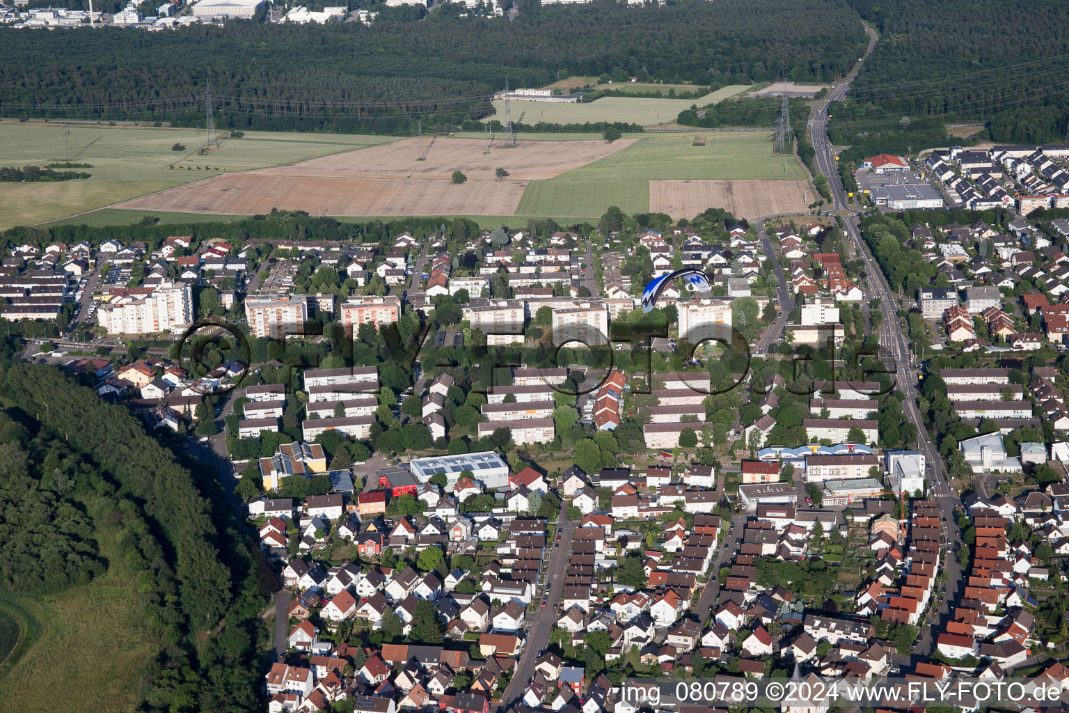 Quartier Leopoldshafen in Eggenstein-Leopoldshafen dans le département Bade-Wurtemberg, Allemagne d'en haut