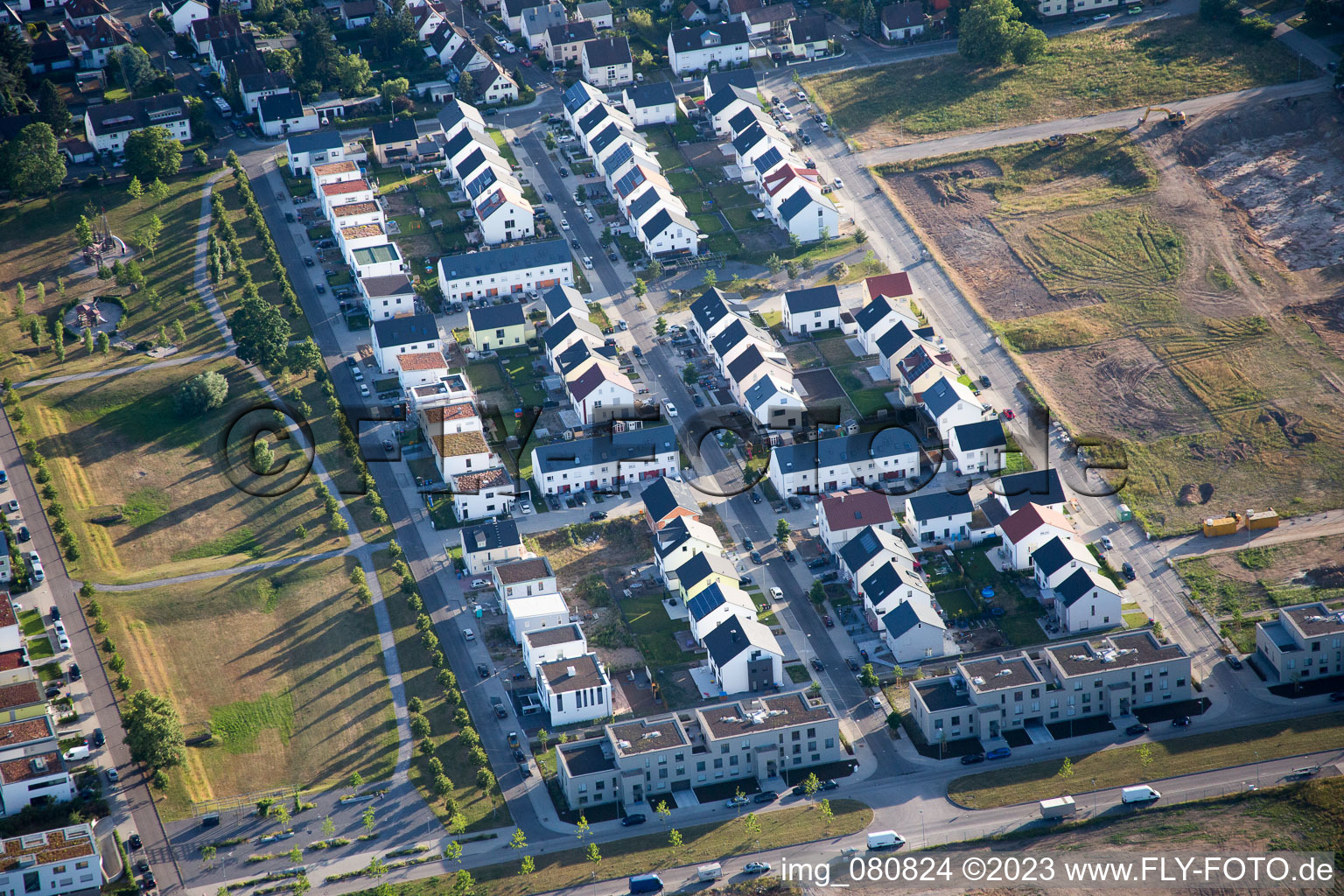 Photographie aérienne de Nouvelle zone de développement à le quartier Knielingen in Karlsruhe dans le département Bade-Wurtemberg, Allemagne