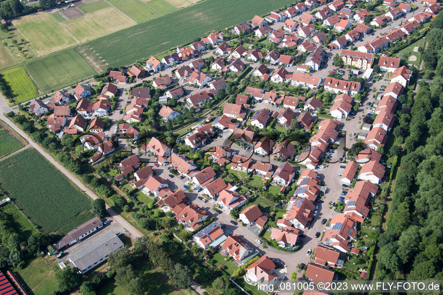 Vue d'oiseau de Quartier Herxheim in Herxheim bei Landau dans le département Rhénanie-Palatinat, Allemagne