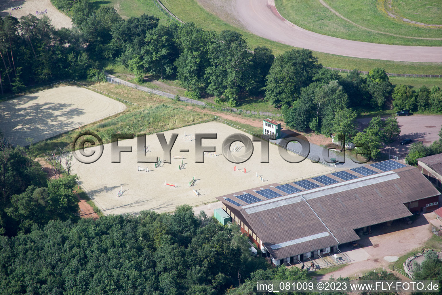 Quartier Herxheim in Herxheim bei Landau dans le département Rhénanie-Palatinat, Allemagne du point de vue du drone