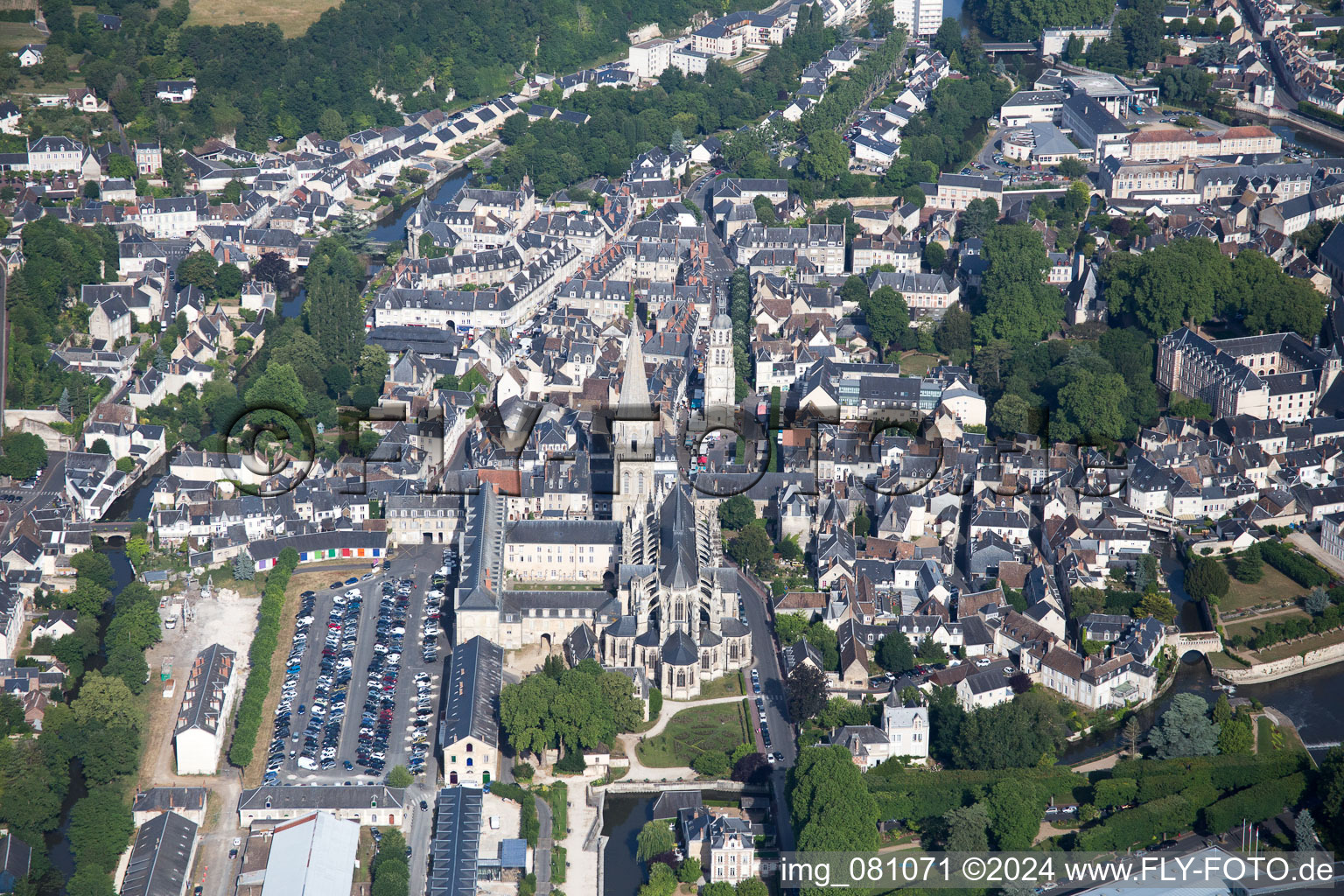 Vue oblique de Vendôme dans le département Loir et Cher, France