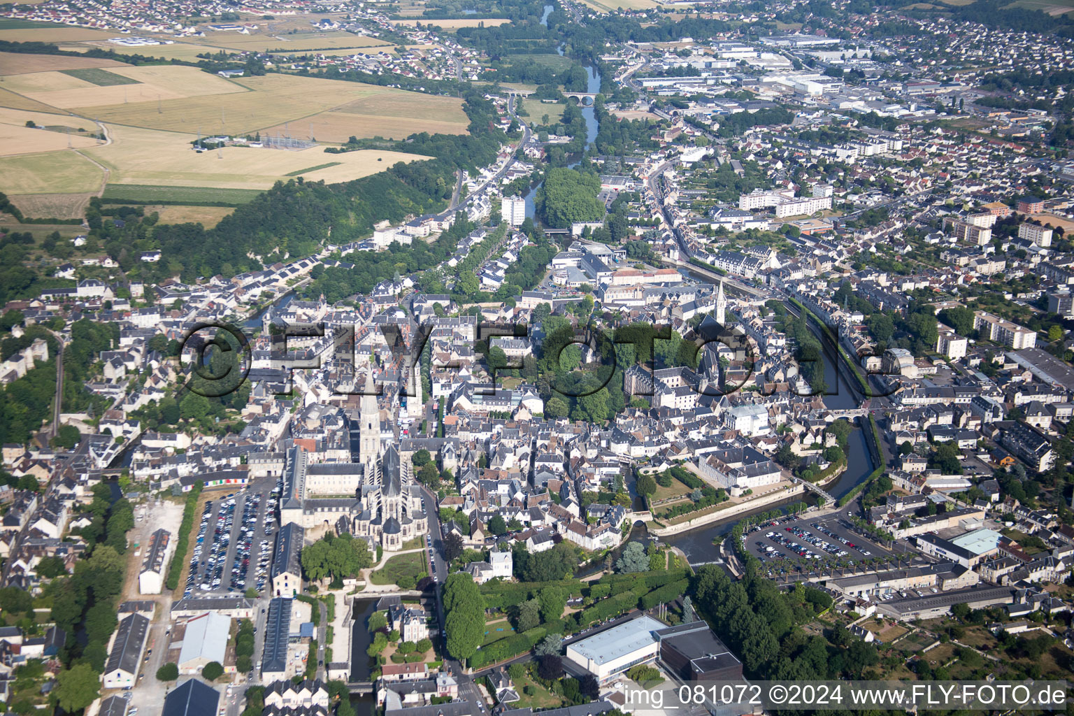 Vendôme dans le département Loir et Cher, France d'en haut