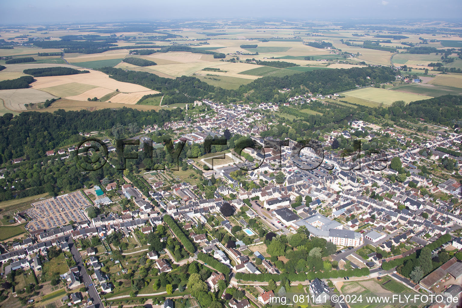 Vue oblique de Montoire-sur-le-Loir dans le département Loir et Cher, France