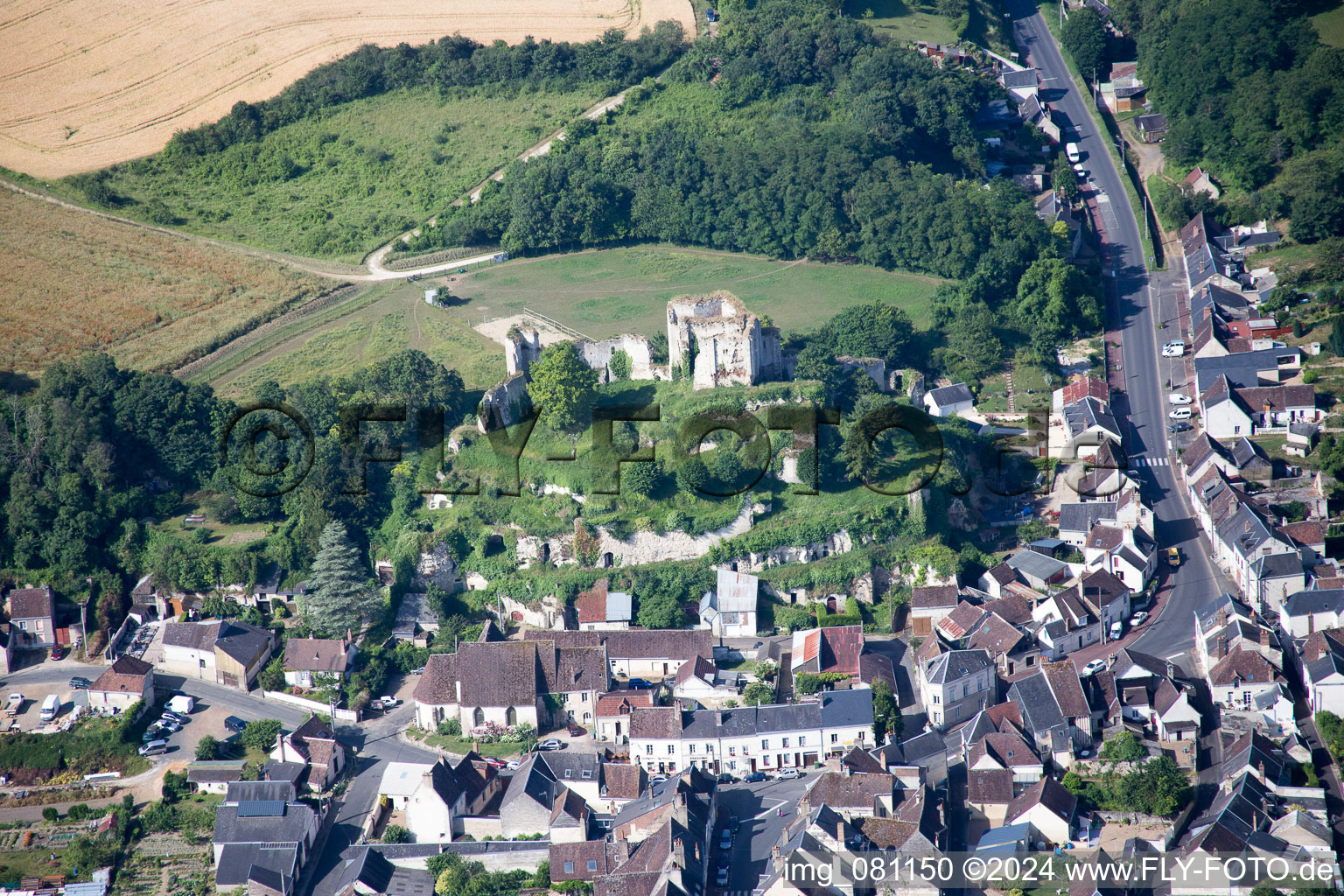 Vue d'oiseau de Montoire-sur-le-Loir dans le département Loir et Cher, France