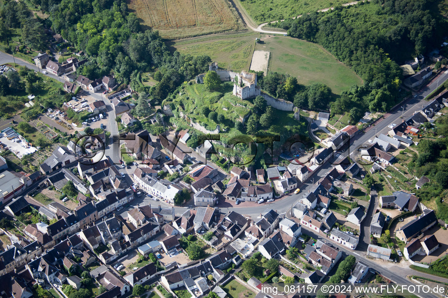 Image drone de Montoire-sur-le-Loir dans le département Loir et Cher, France