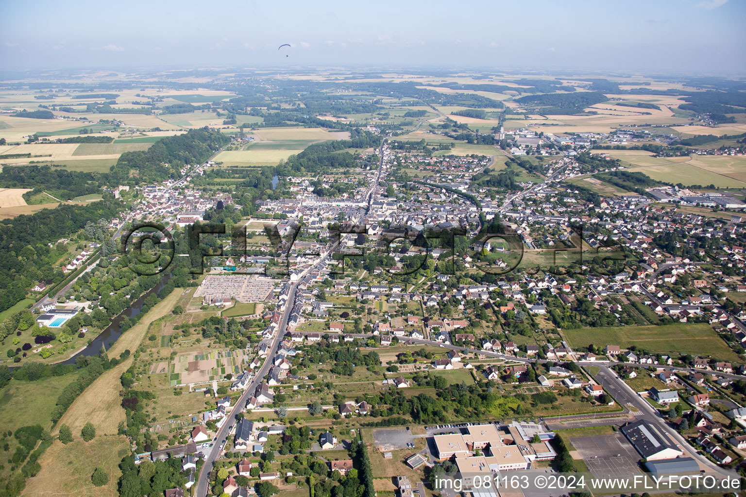 Vue oblique de Montoire-sur-le-Loir dans le département Loir et Cher, France