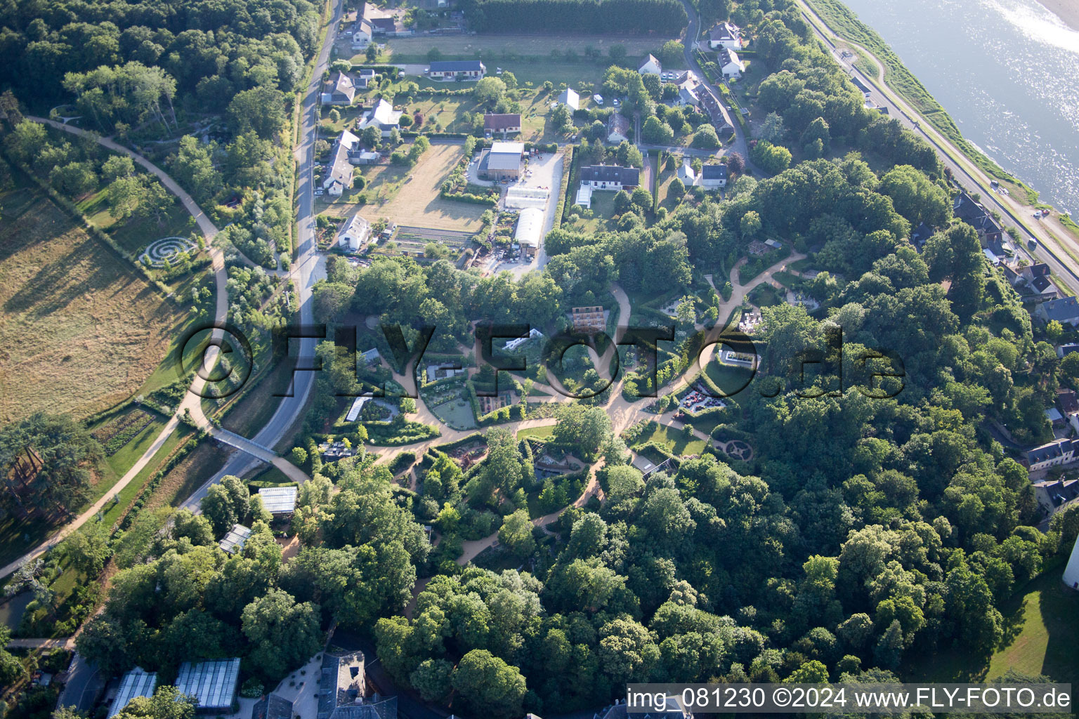 Vue oblique de Chaumont-sur-Loire dans le département Loir et Cher, France