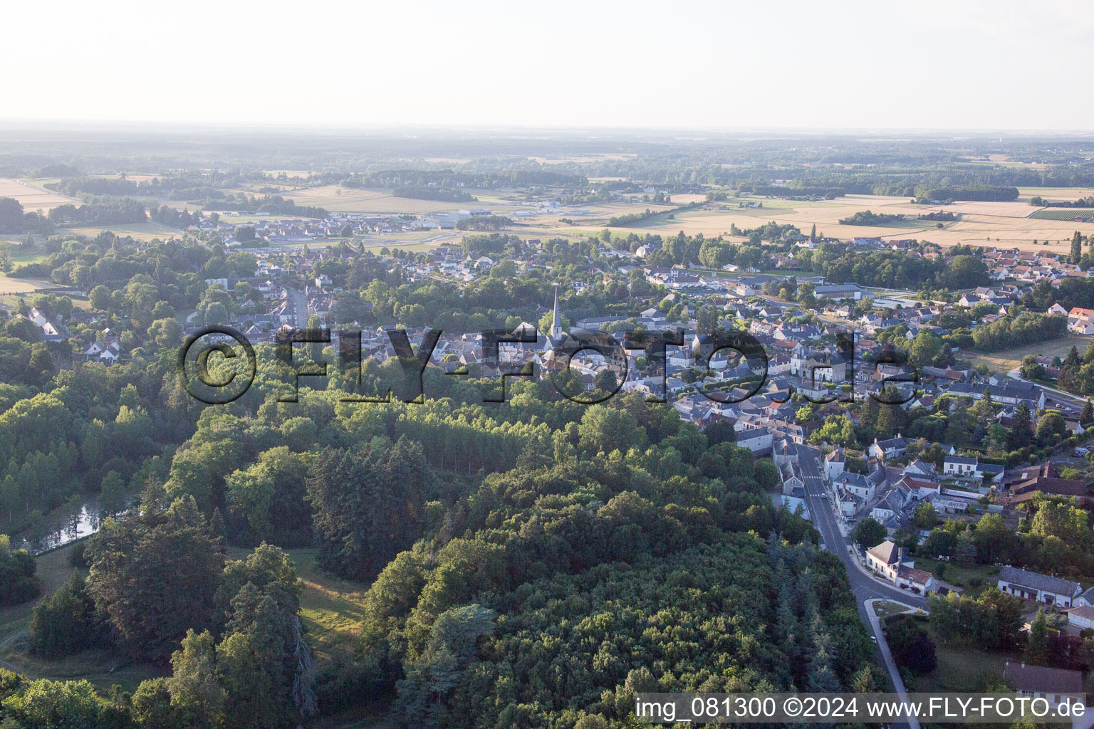 Vue aérienne de Cheverny dans le département Loir et Cher, France