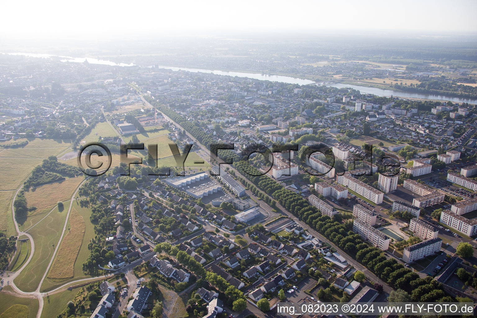 Blois dans le département Loir et Cher, France depuis l'avion