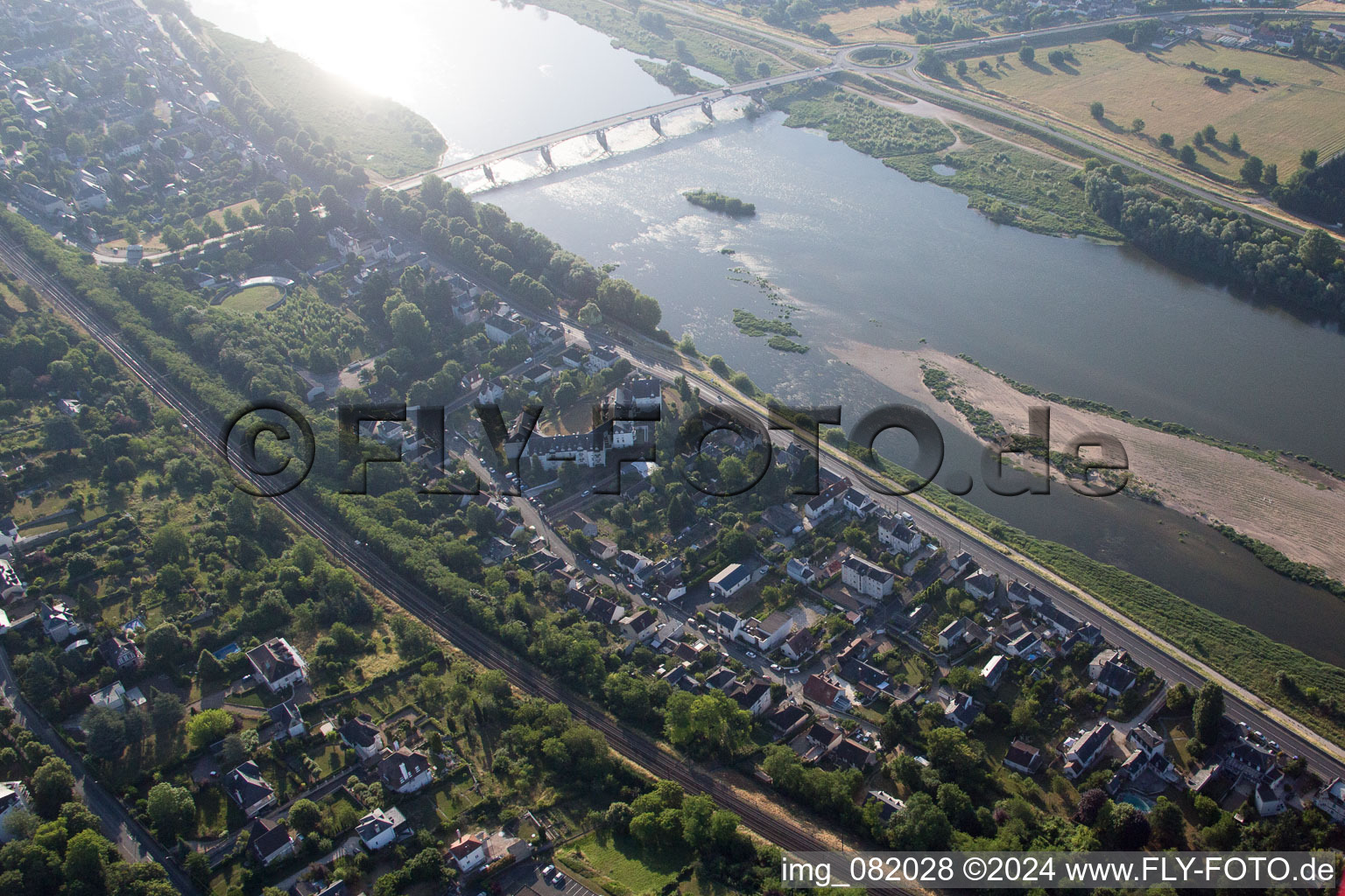 Blois dans le département Loir et Cher, France du point de vue du drone